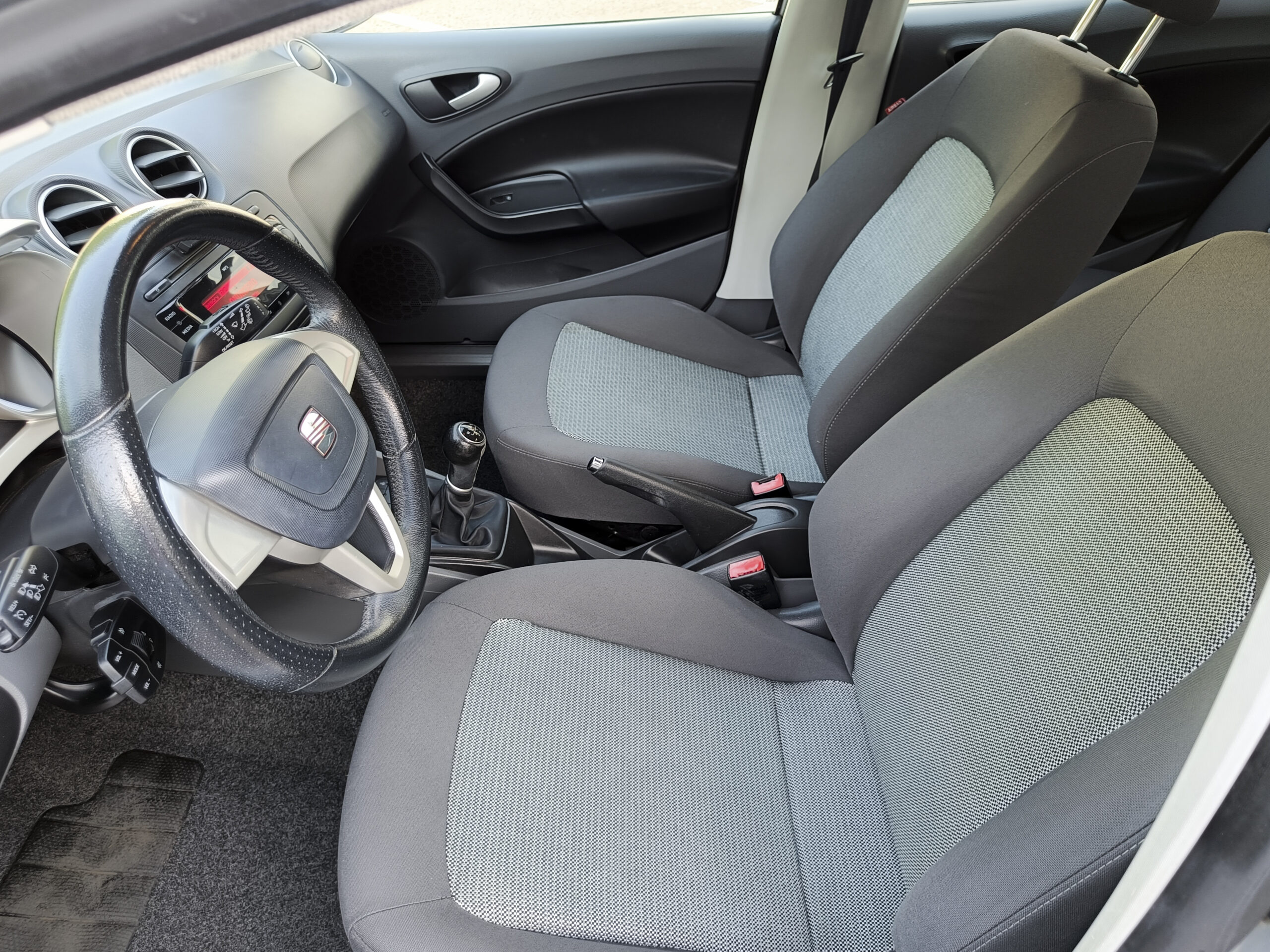 SEAT IBIZA 1.4 STYLE – 86cv – 2011 – 55.000 kms