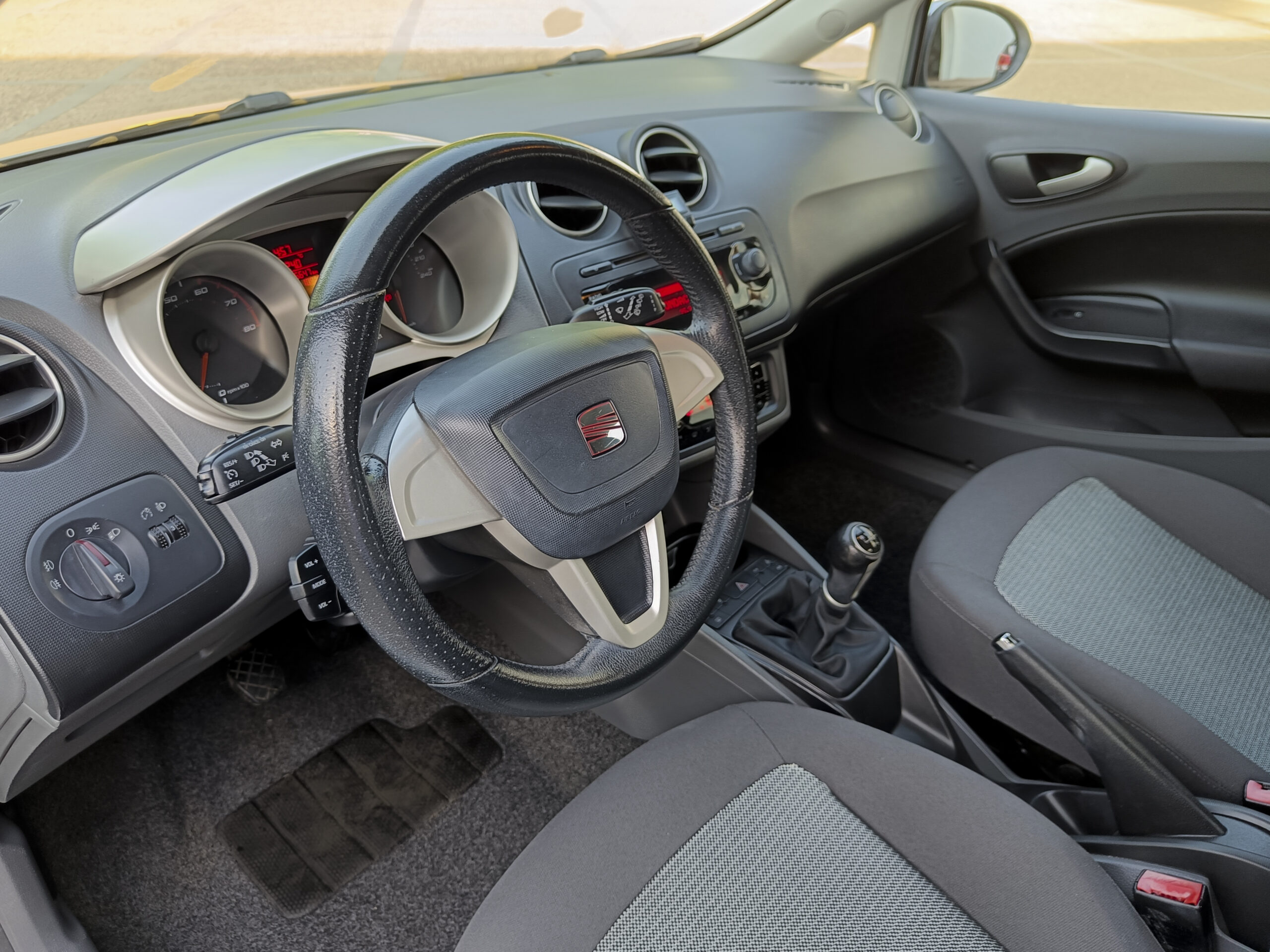 SEAT IBIZA 1.4 STYLE – 86cv – 2011 – 55.000 kms