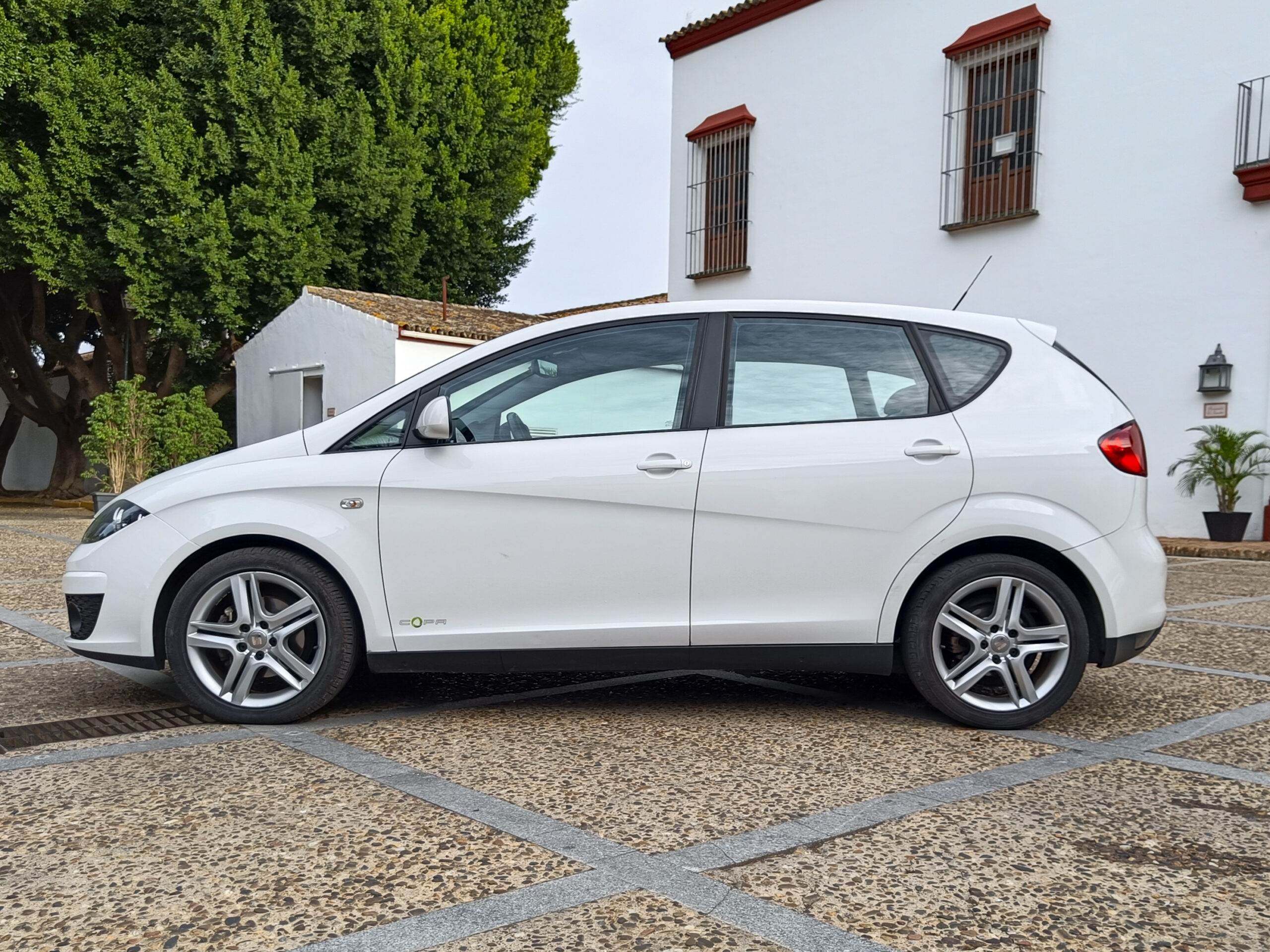 SEAT ALTEA 1.6 TDI 105cv STYLE – 2013 – 174.000 kms
