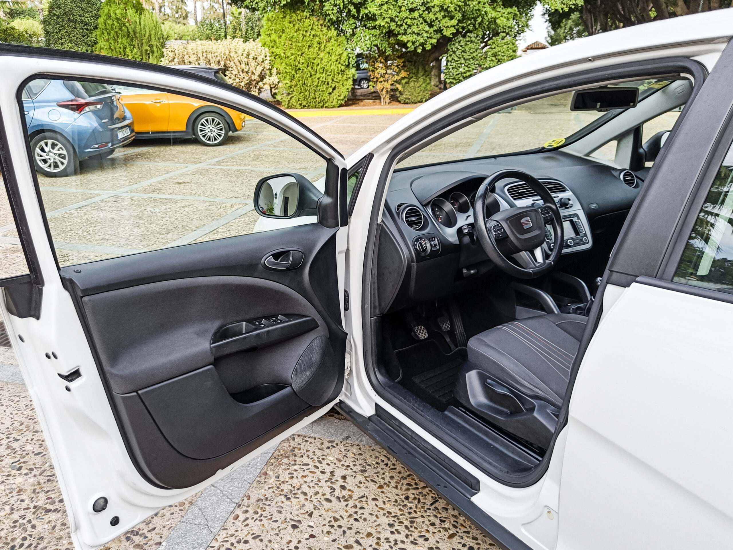 SEAT ALTEA 1.6 TDI 105cv STYLE – 2013 – 174.000 kms