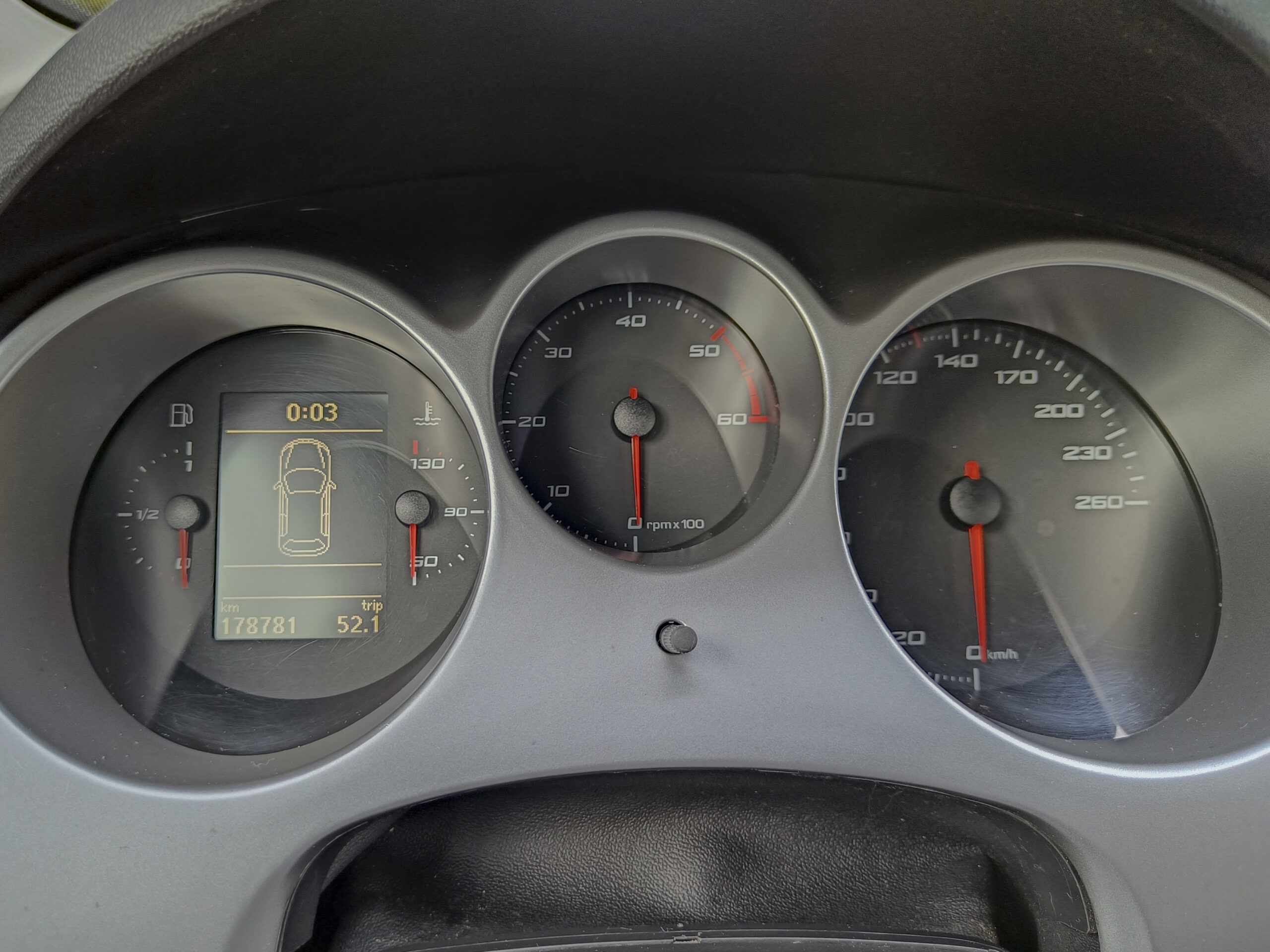 SEAT ALTEA 1.6 TDI 105cv STYLE – 2013 – 174.000 kms