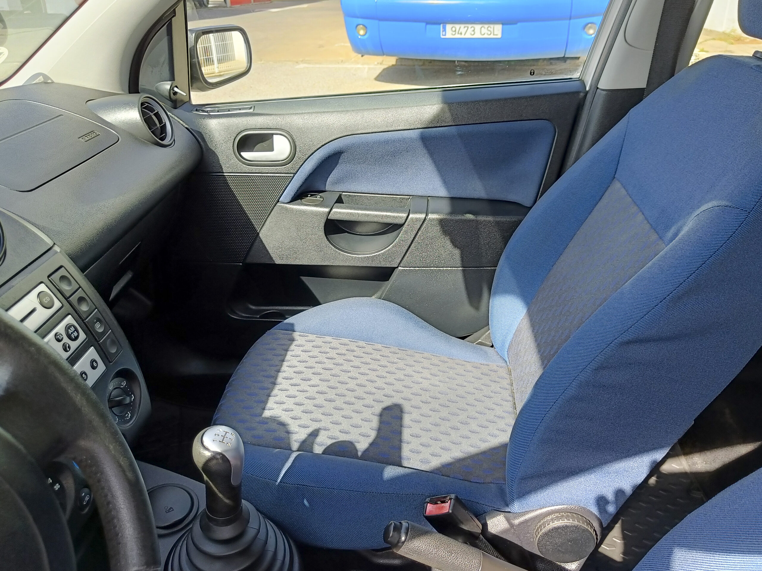 FORD FIESTA – 80cv – 2004 – 84.000 kms