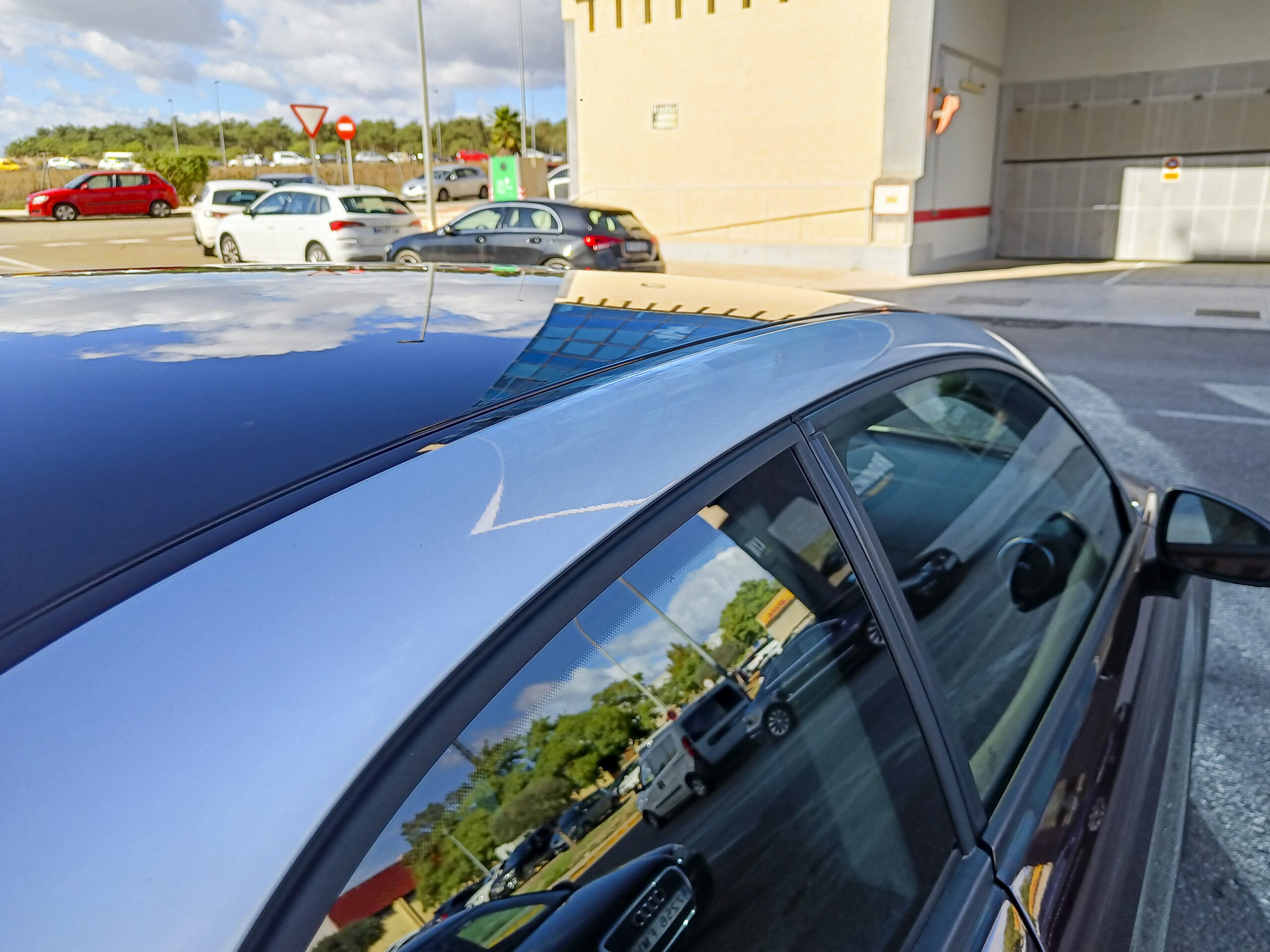 AUDI A1 1.4 TFSI AMBITION S-TRONIC – 122cv – 2012 – 259.000 kms