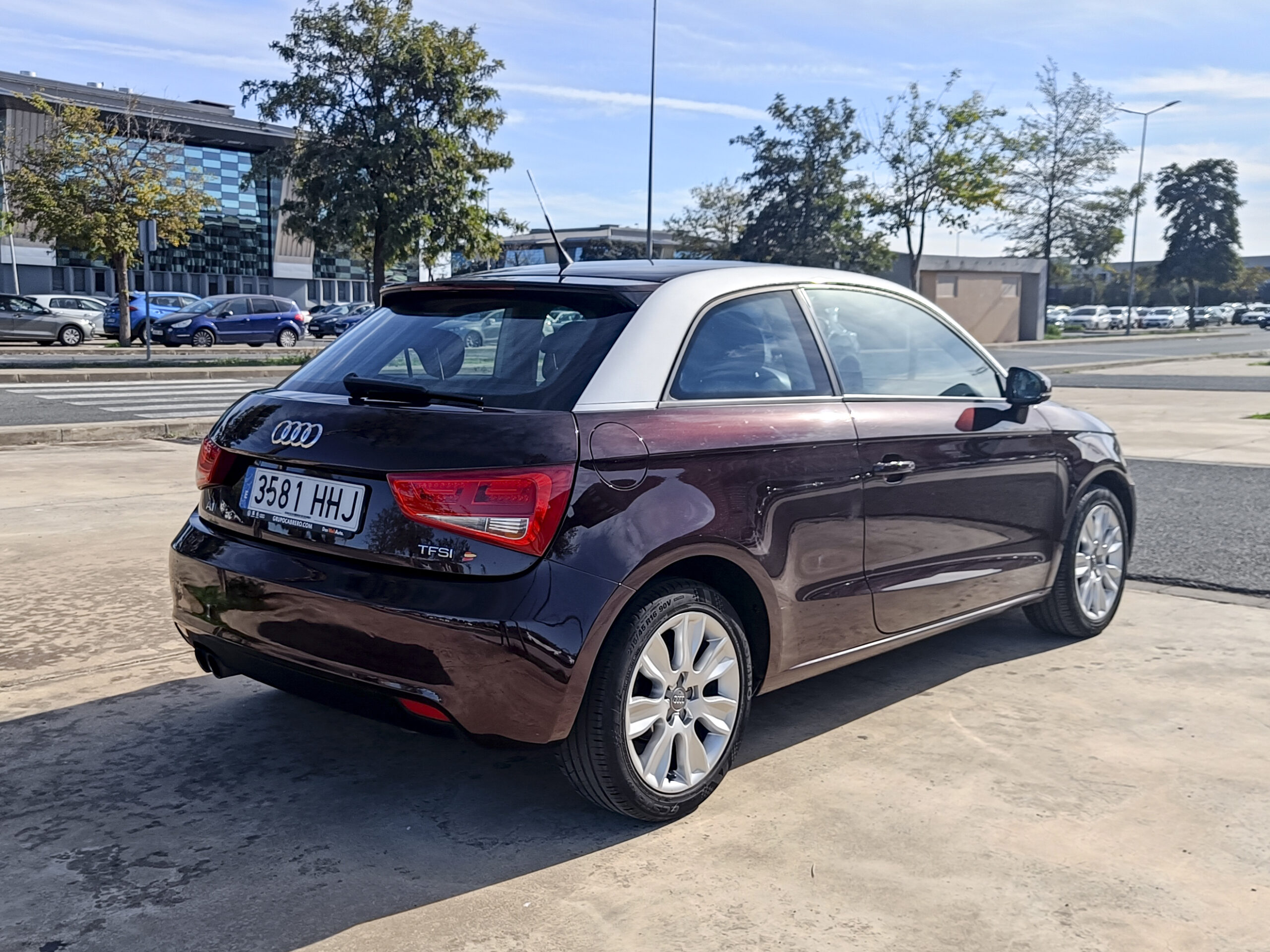 AUDI A1 1.4 TFSI AMBITION S-TRONIC – 122cv – 2012 – 259.000 kms
