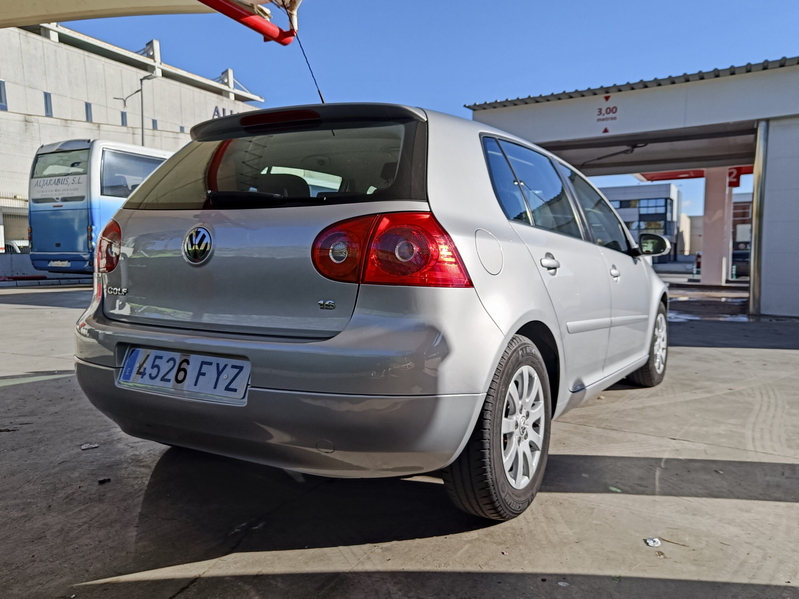 VOLKSWAGEN GOLF V – 1.6 Gasolina – 102cv – 2008 – 94.000 kms