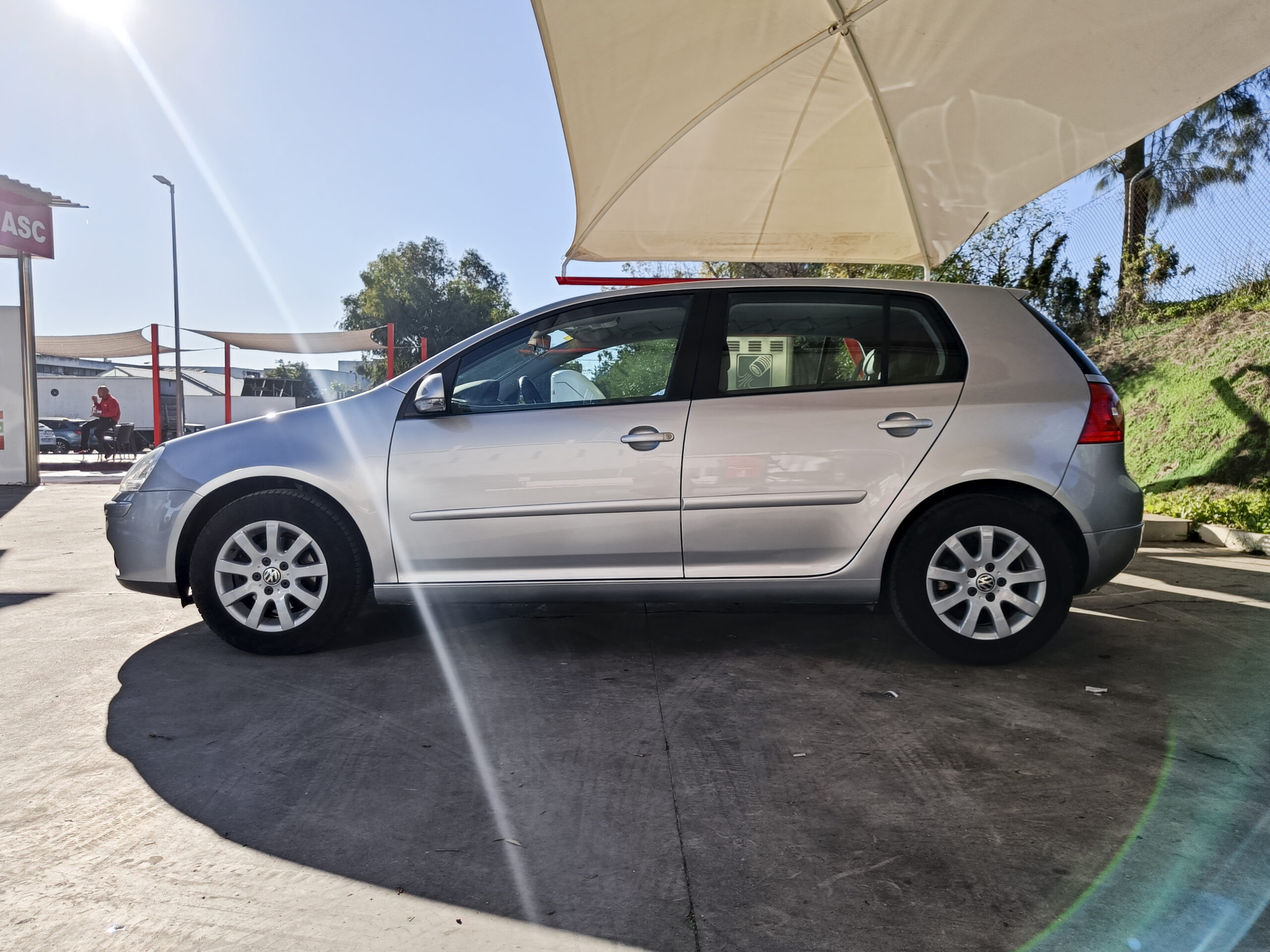 VOLKSWAGEN GOLF V – 1.6 Gasolina – 102cv – 2008 – 94.000 kms