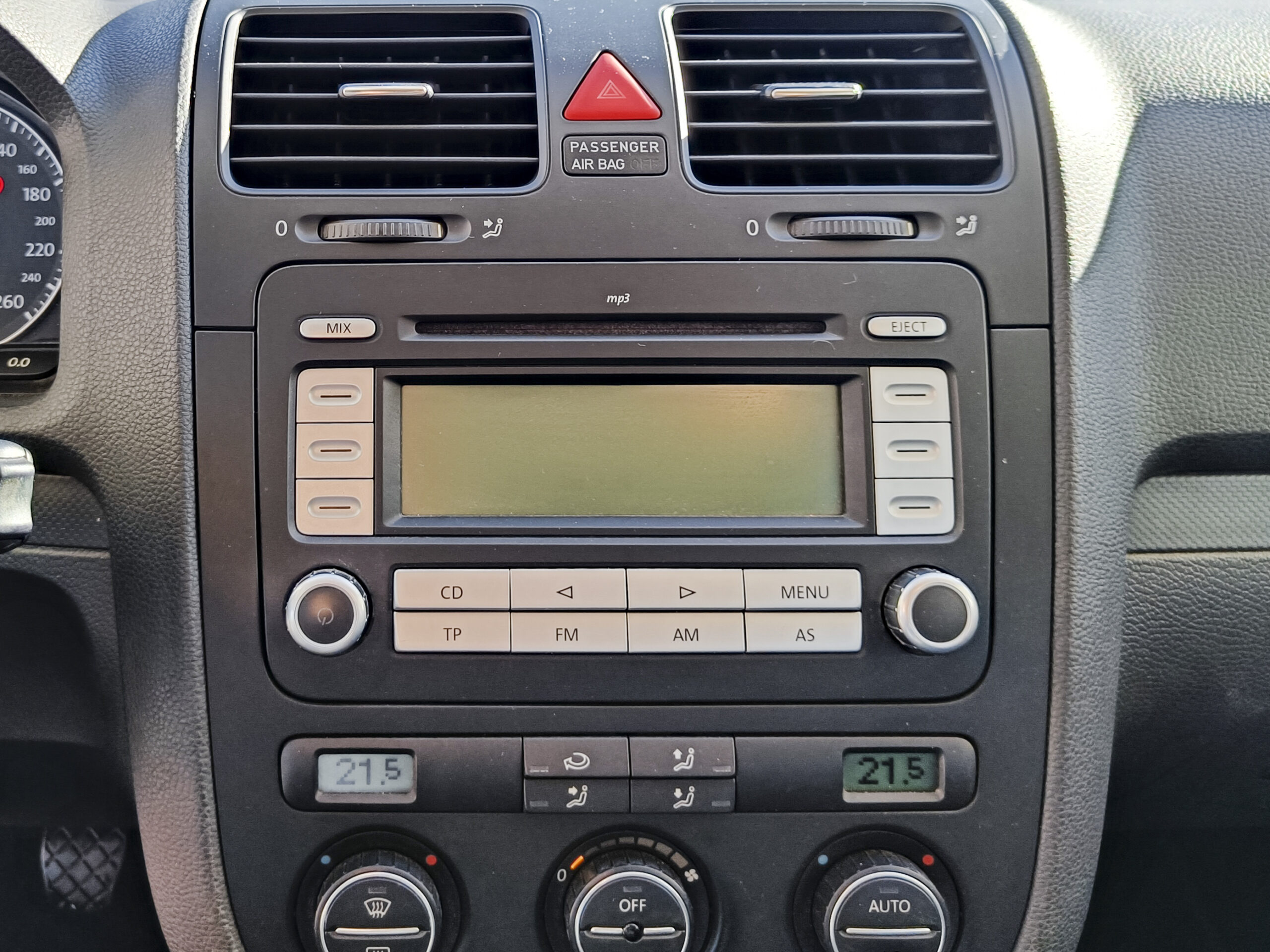 VOLKSWAGEN GOLF V – 1.6 Gasolina – 102cv – 2008 – 94.000 kms