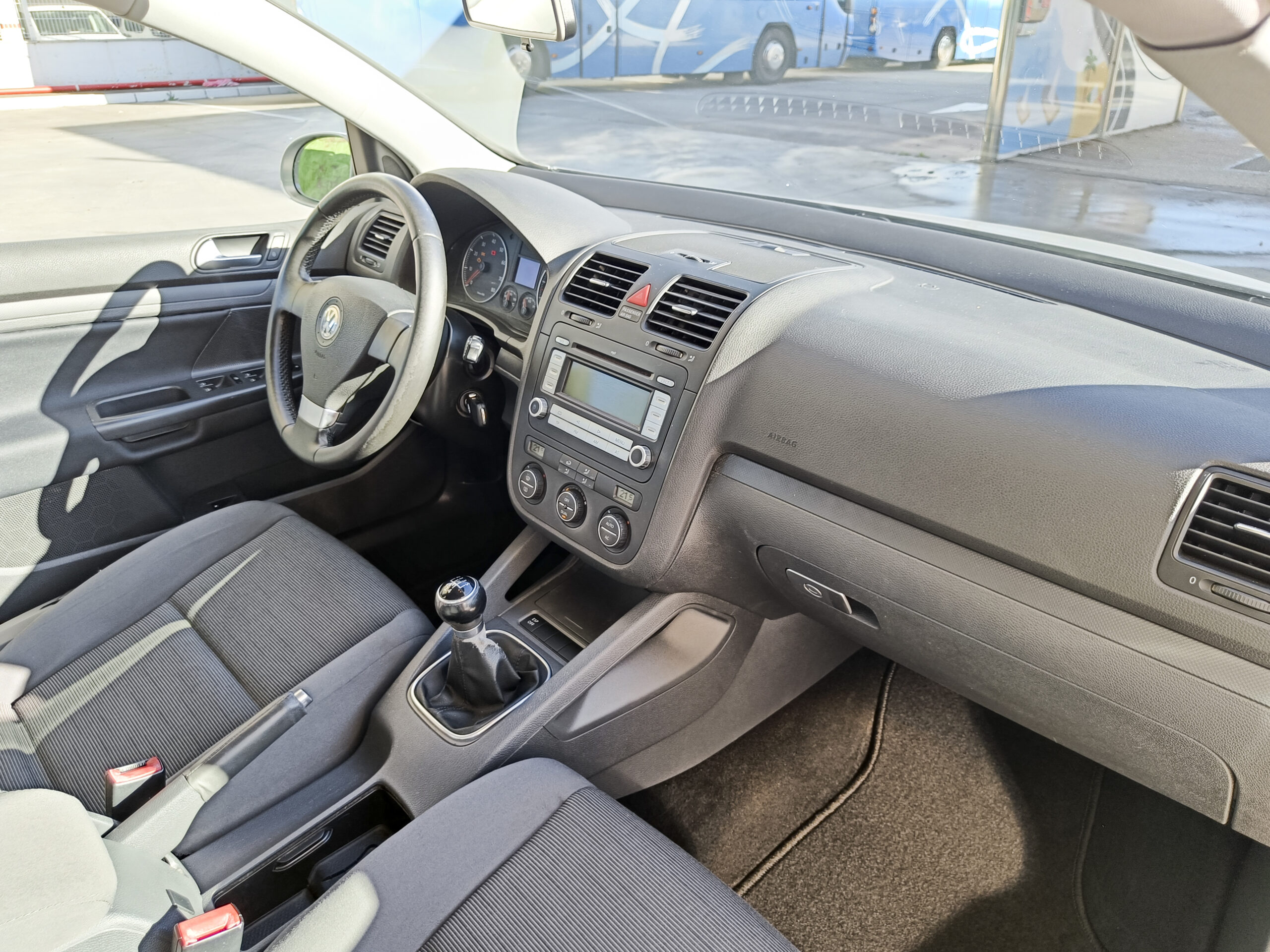 VOLKSWAGEN GOLF V – 1.6 Gasolina – 102cv – 2008 – 94.000 kms