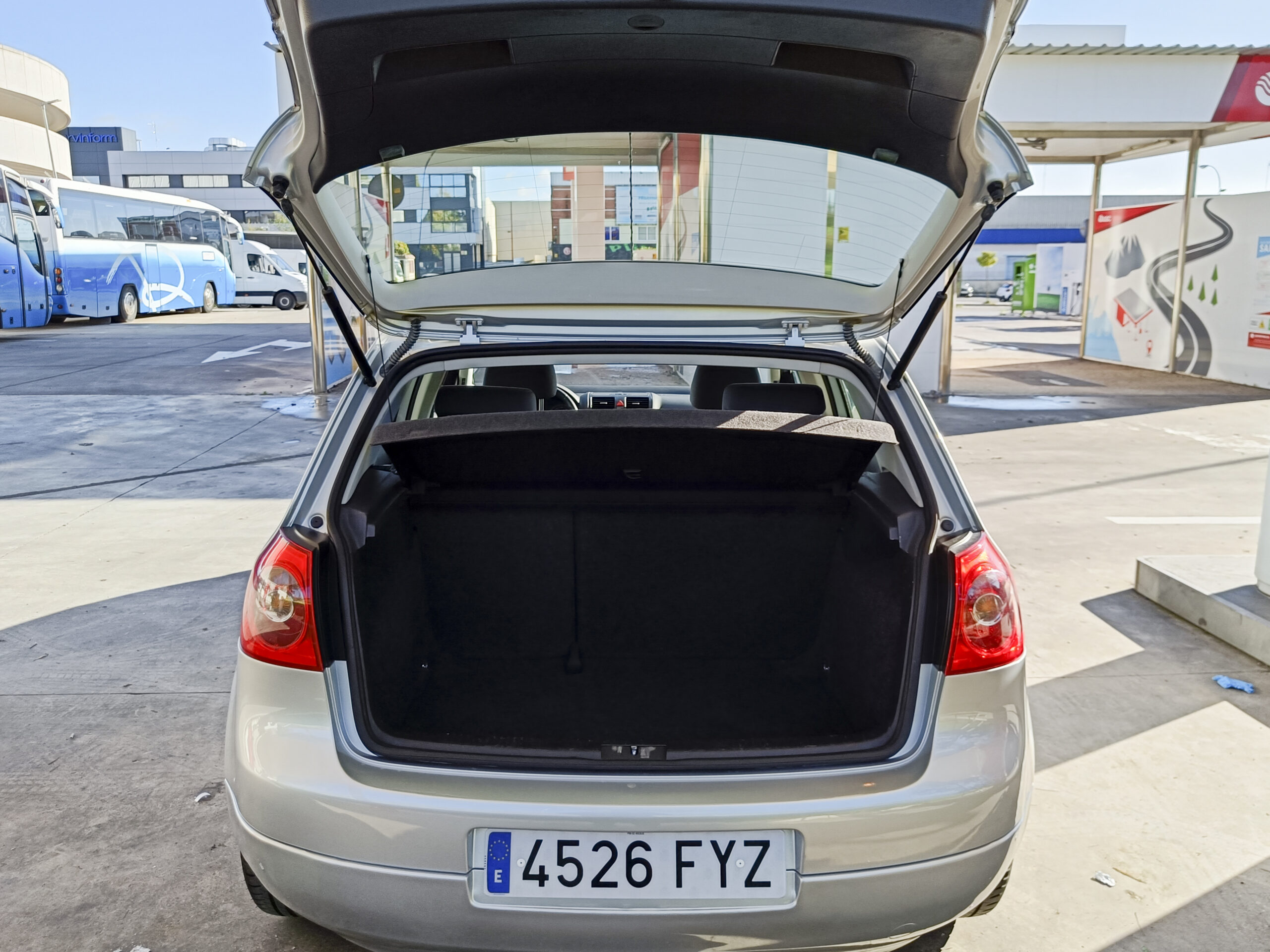 VOLKSWAGEN GOLF V – 1.6 Gasolina – 102cv – 2008 – 94.000 kms