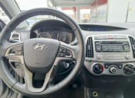 HYUNDAI i20 – Gasolina – 85cv – 2015 – 136.000 kms – desde 120€/mes