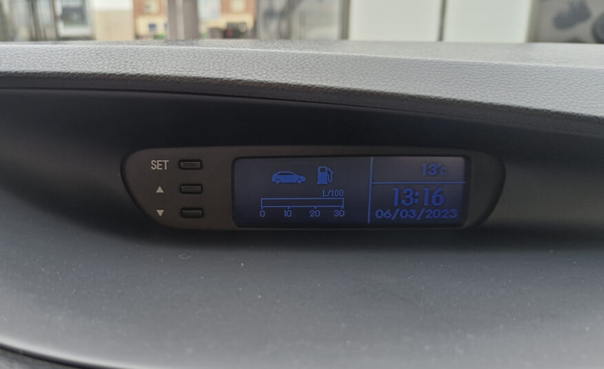 HYUNDAI i20 – Gasolina – 85cv – 2015 – 136.000 kms – desde 120€/mes