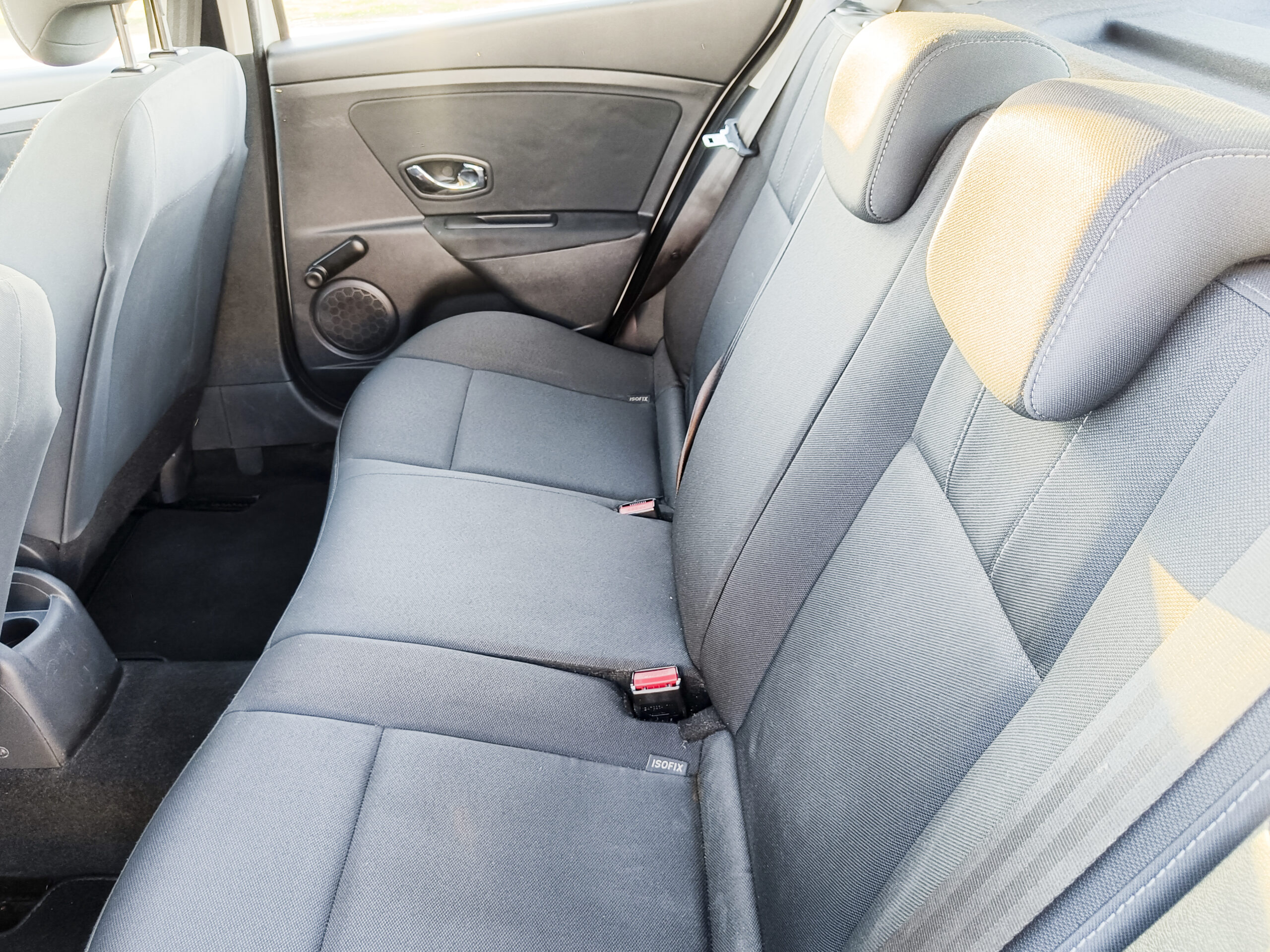 RENAULT MEGANE III 1.6 AUTHENTIQUE – 2013 – GASOLINA – 101cv – 87.000 kms – desde 129€/mes – UNICO PROPIETARIO