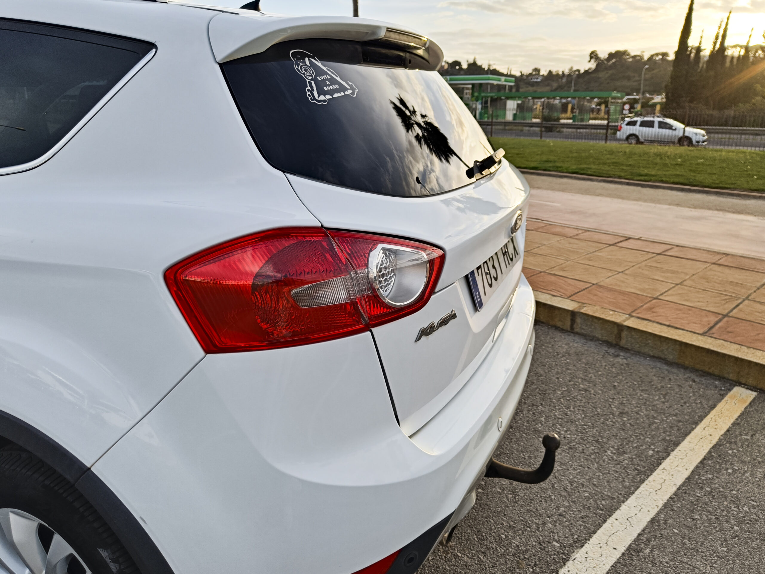 FORD KUGA 2.0 TDCi – DIESEL – 140CV – 2011 – 189.000 KMS – DESDE 160€/MES