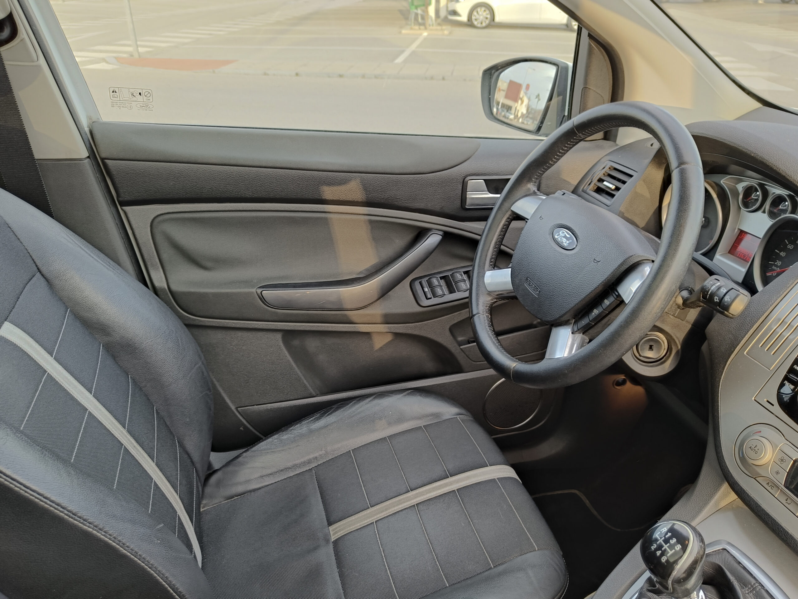 FORD KUGA 2.0 TDCi – DIESEL – 140CV – 2011 – 189.000 KMS – DESDE 160€/MES