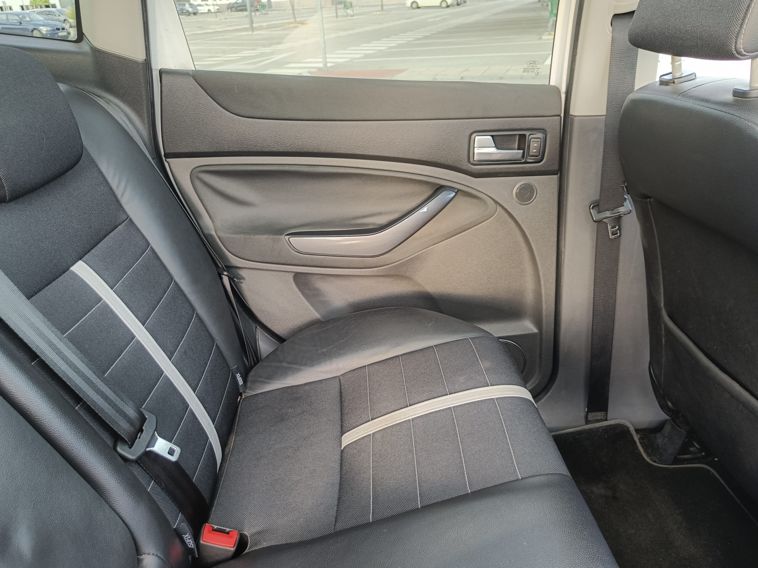 FORD KUGA 2.0 TDCi – DIESEL – 140CV – 2011 – 189.000 KMS – DESDE 160€/MES