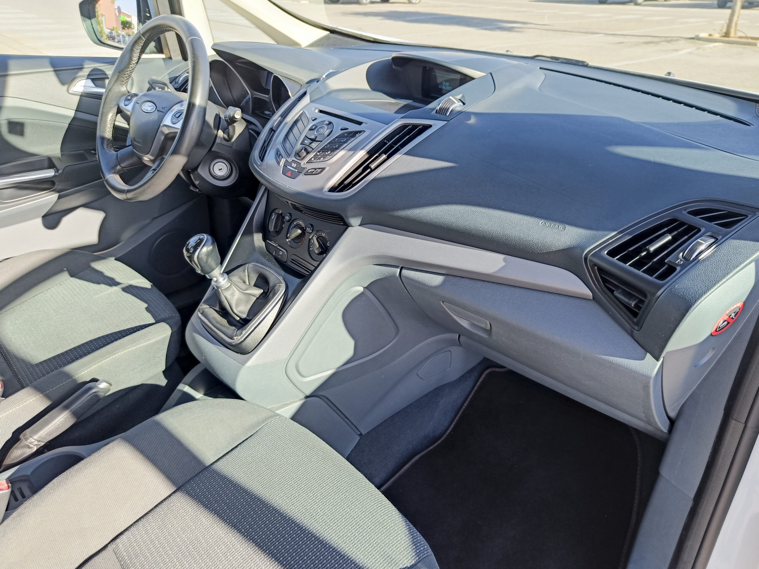 FORD C-MAX 1.6 TDCi – 115 cv – 2014 – Diesel – 139.000 kms – desde 152€/mes – Hasta 500€ descuento