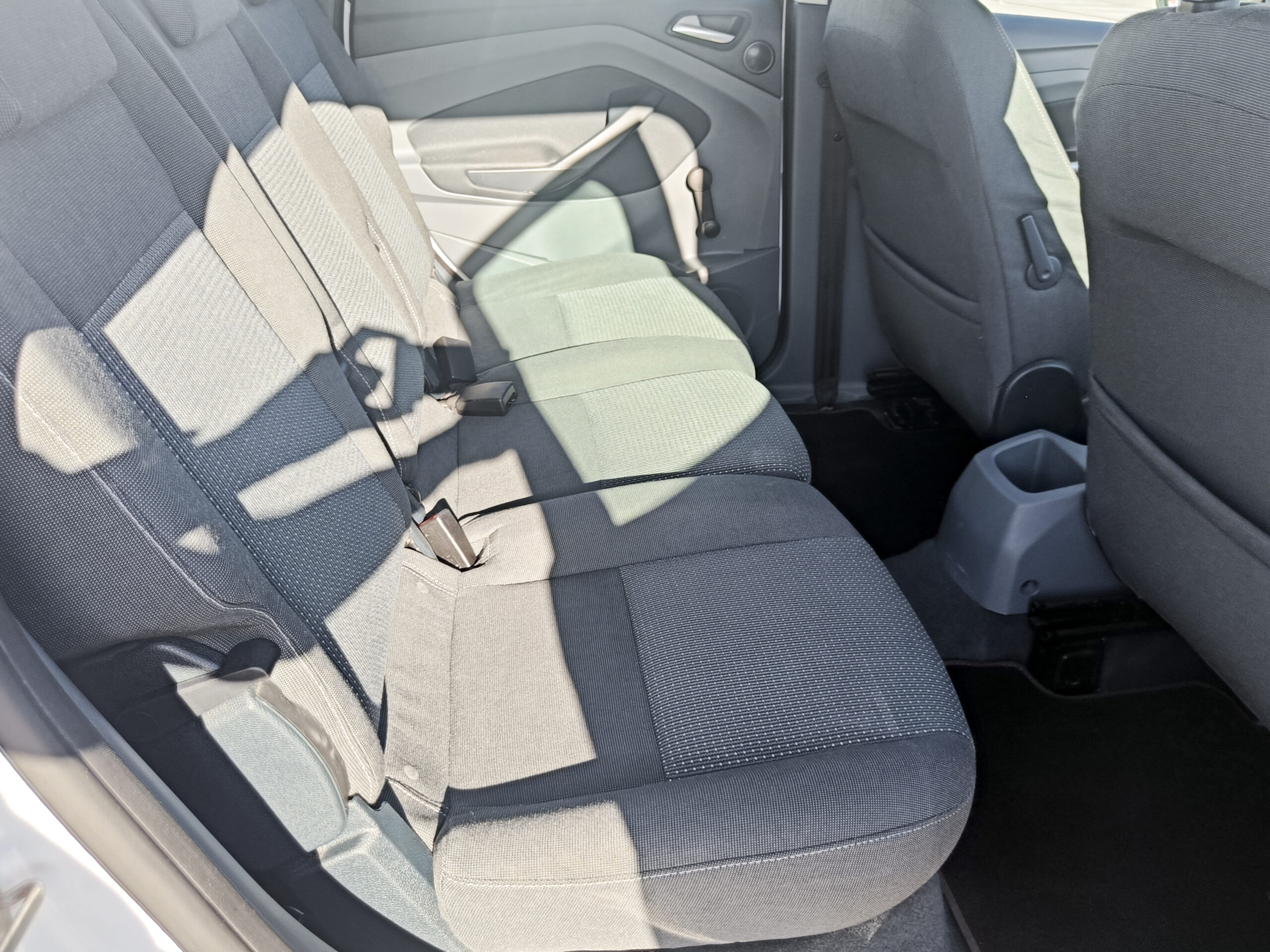 FORD C-MAX 1.6 TDCi – 115 cv – 2014 – Diesel – 139.000 kms – desde 152€/mes – Hasta 500€ descuento