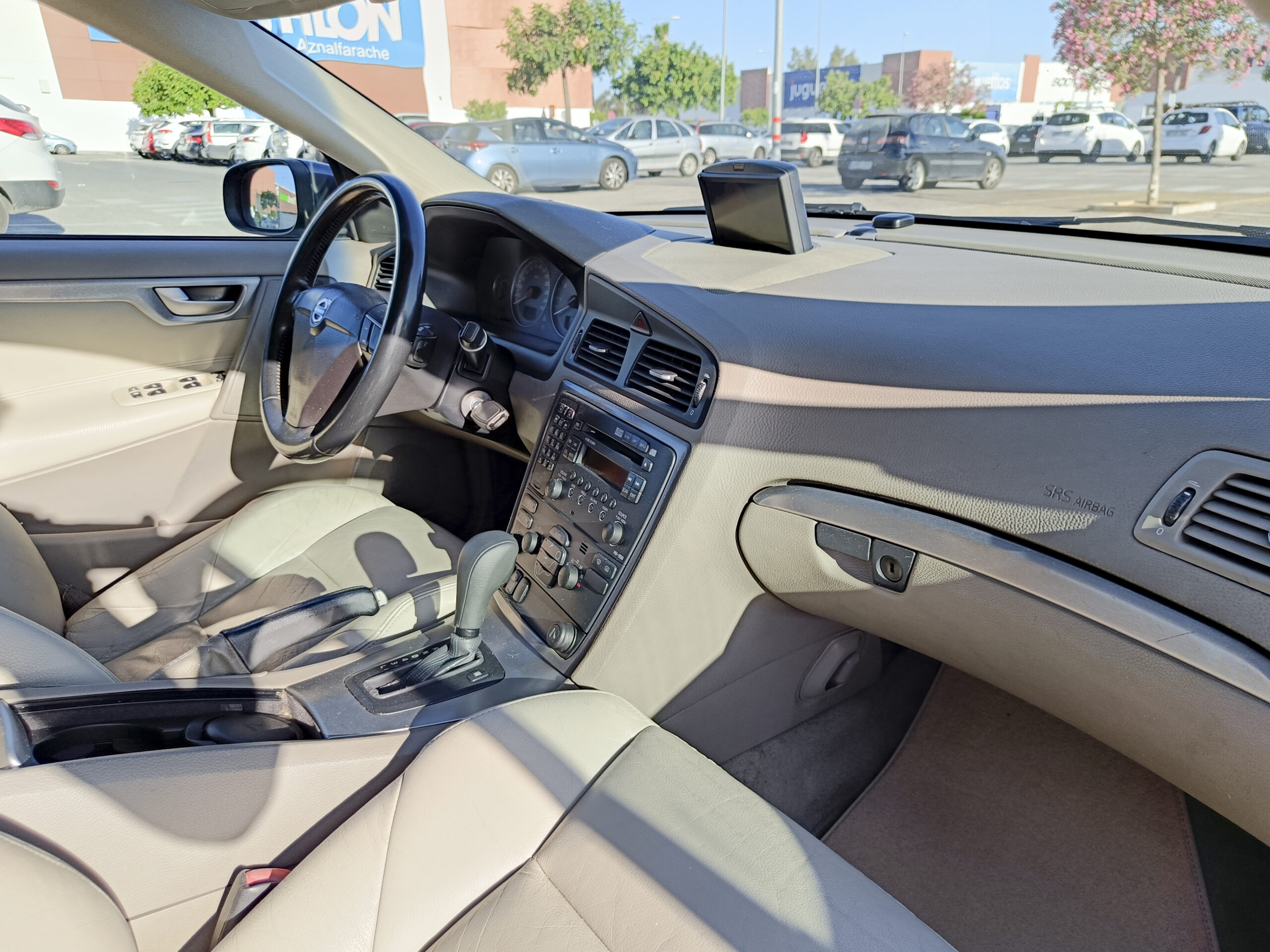 VOLVO S60 2.4 – 170 cv – 2007 – Gasolina – Automatico – desde 137€/mes