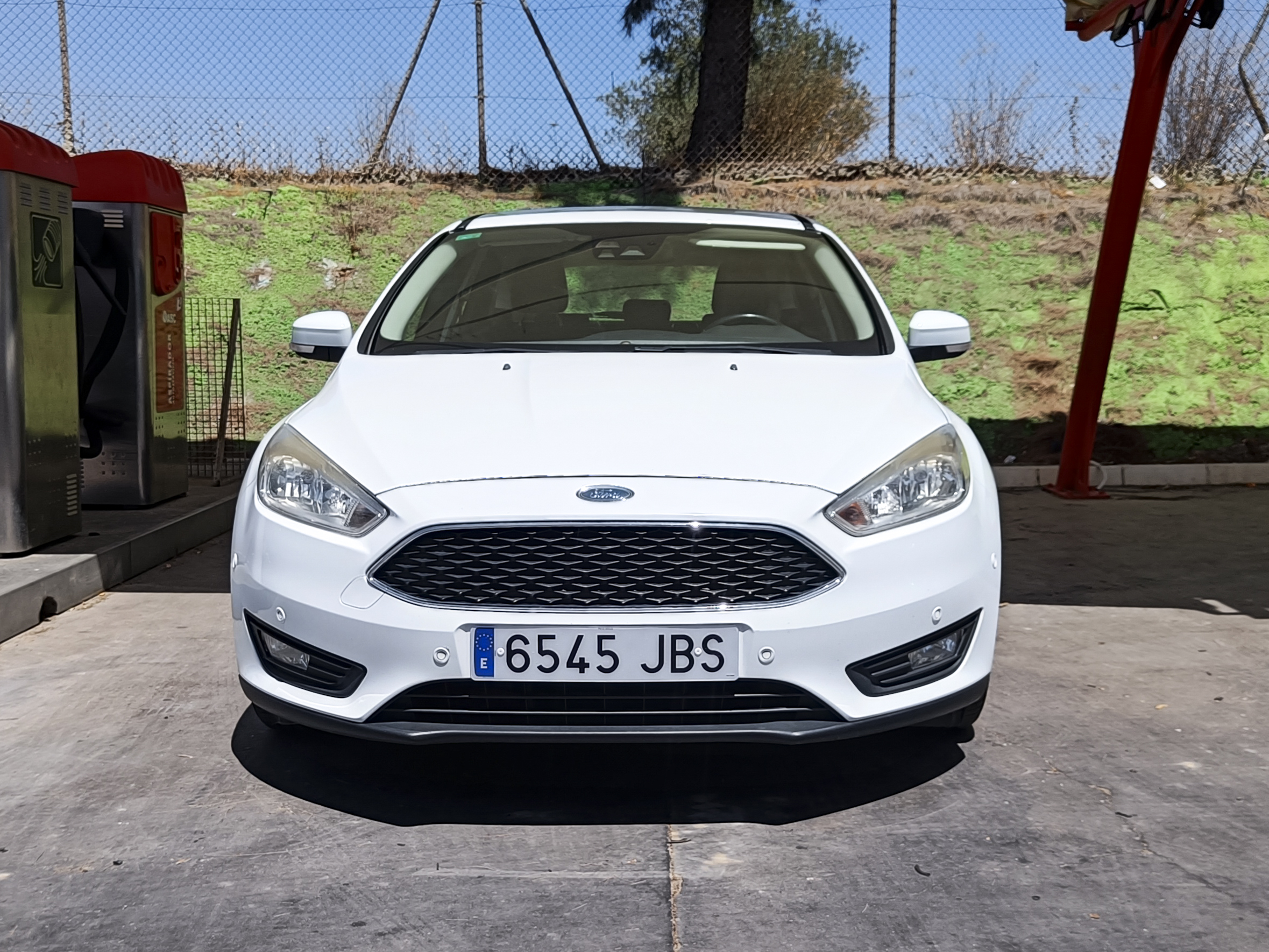 FORD FOCUS 1.0 ECOBOOST _ 125 cv _ 2015 _ 105.000 kms _ Gasolina _ desde 171€/mes _ hasta 600€ de descuento