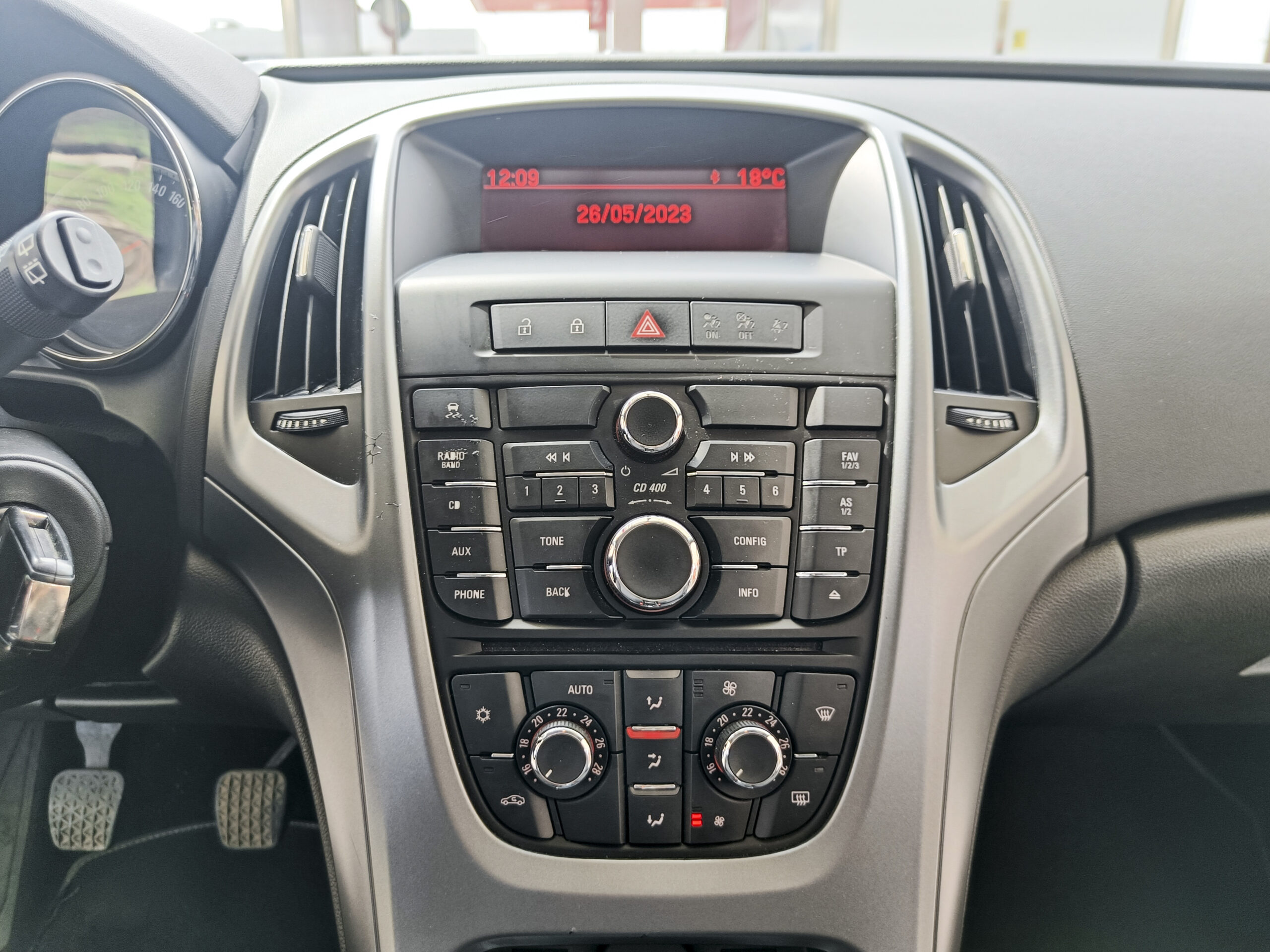 OPEL ASTRA 1.7CDTI S/S SELECTIVE _ 110 cv _ 2013 _ 87.000 kms _ Diesel _ desde 153€/mes _ hasta 500€ descuento