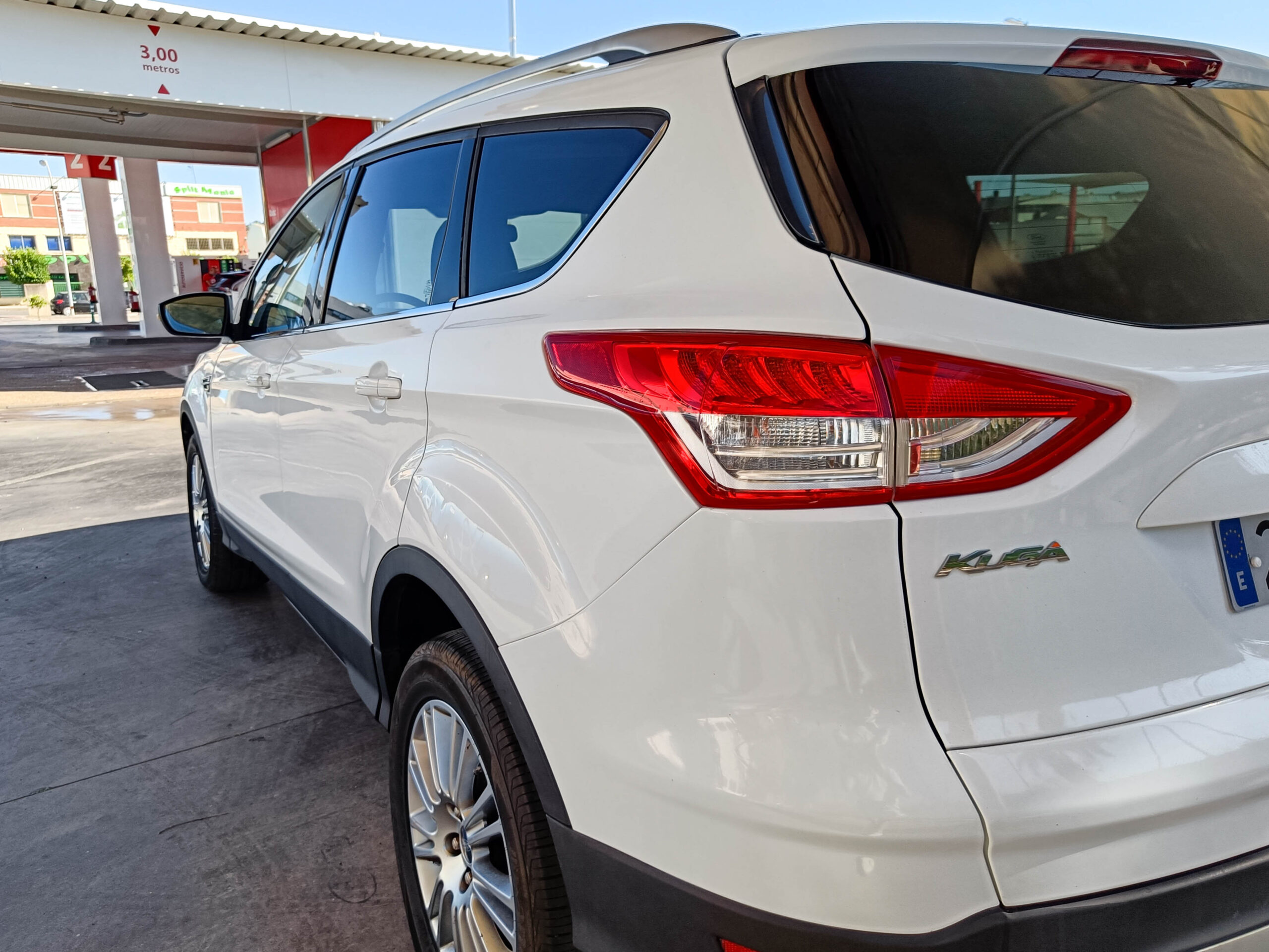 FORD KUGA 2.0TDCI TITANIUM 2WD _ 140 cv _ 2014 _ 189.000 kms _ Diesel _ desde 169€/mes _ hasta 600€ descuento