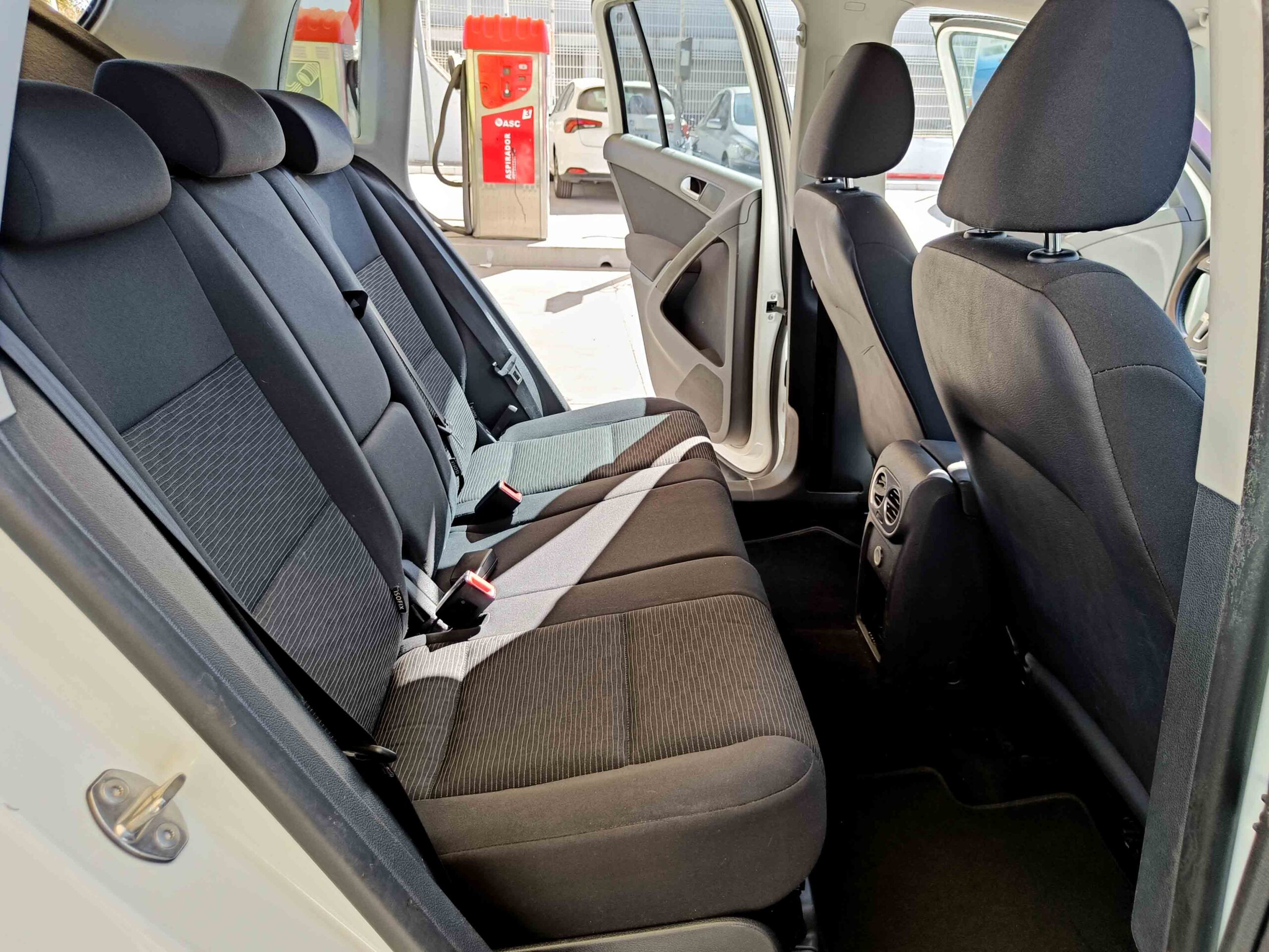 VOLKSWAGEN TIGUAN 2.0 TDI _ 140 CV _ 2014 _ 239.000 KMS _ DIESEL _ desde 170€/mes _ PRECIO AL CONTADO 11.990€ PRECIO FINANCIADO 11.490€