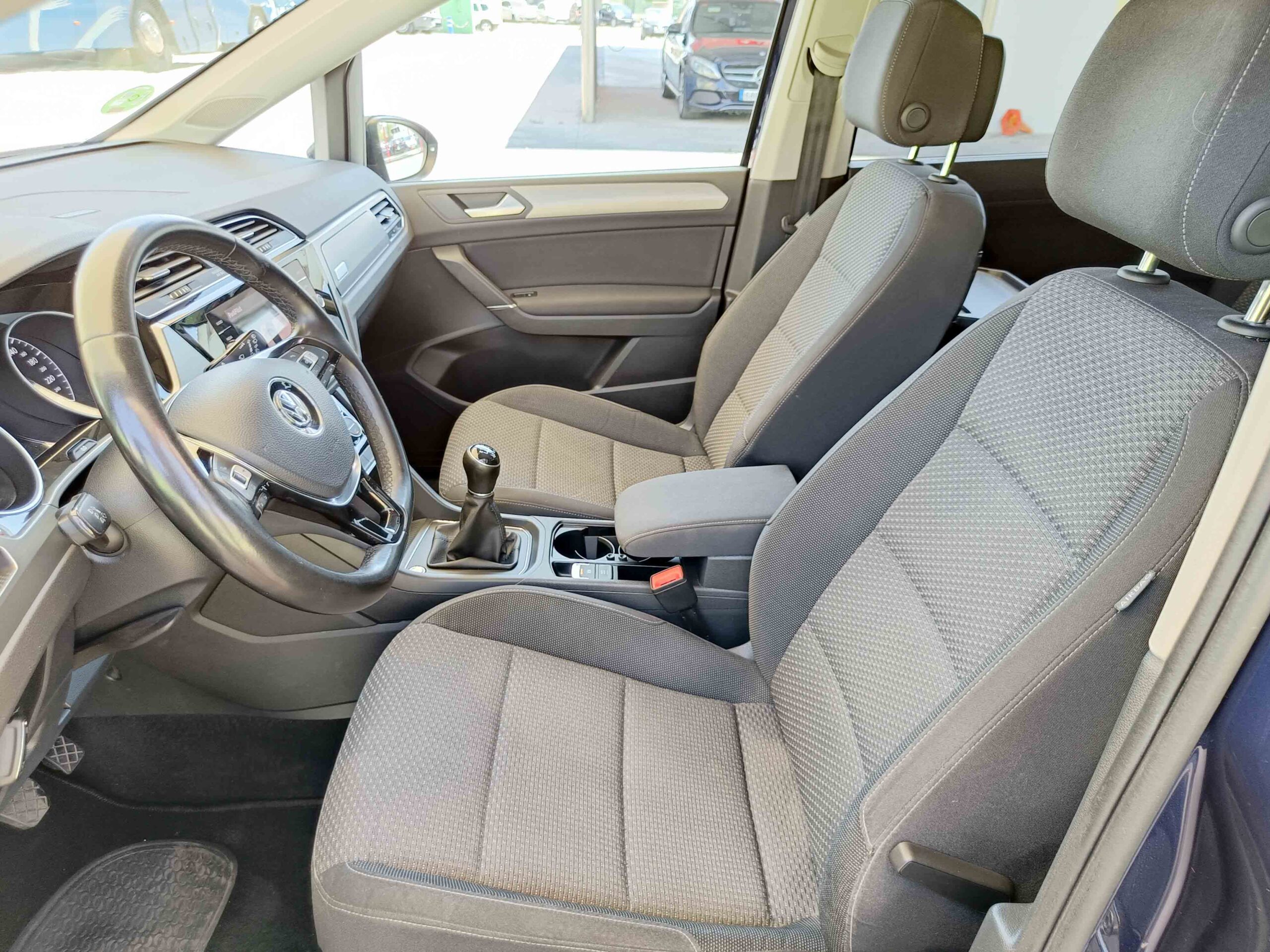 VOLKSWAGEN TOURAN 1.6 TDI Bluemotion _ 115 CV _ 2018 _ 182.000 kms