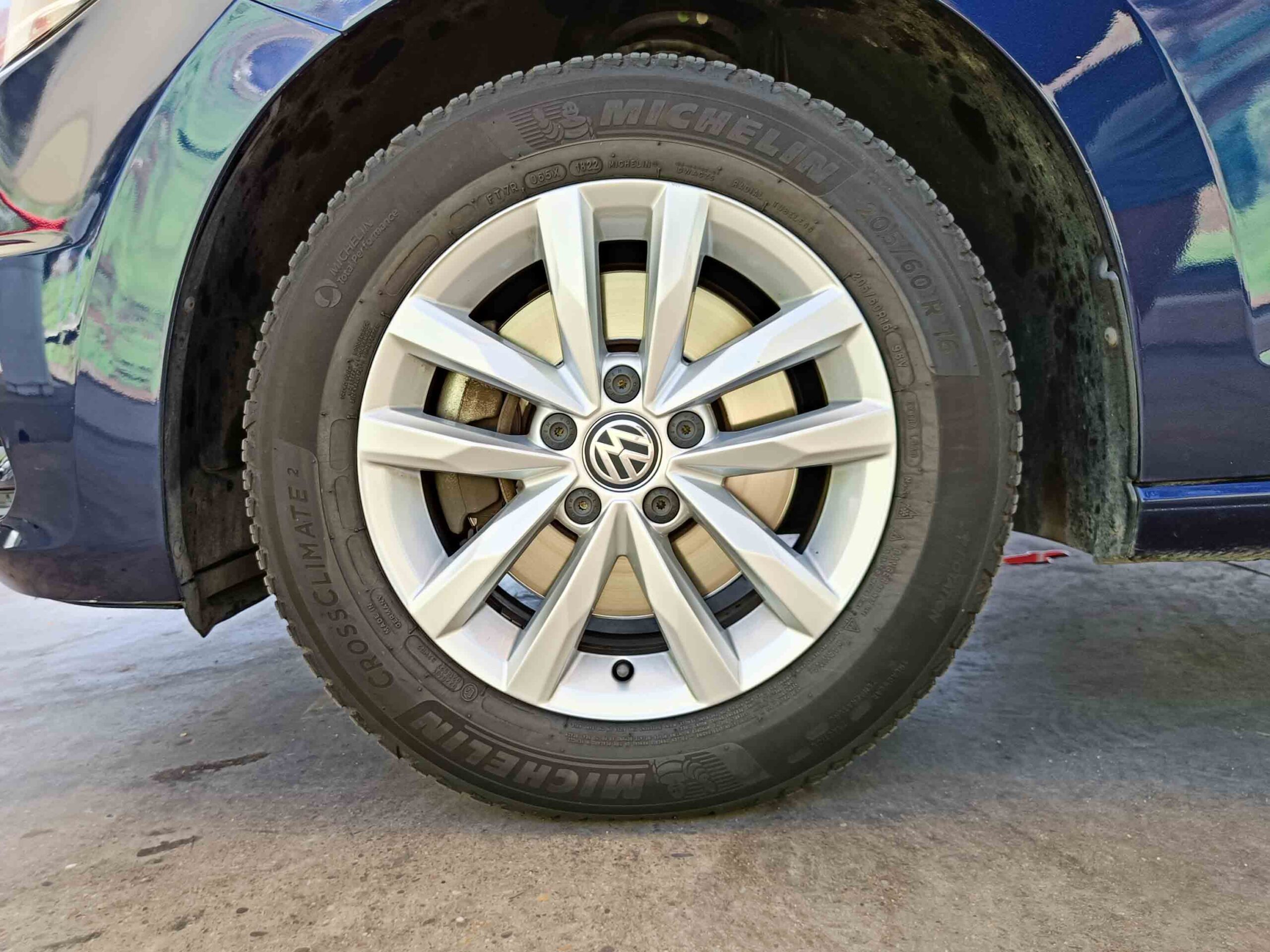 VOLKSWAGEN TOURAN 1.6 TDI Bluemotion _ 115 CV _ 2018 _ 182.000 kms