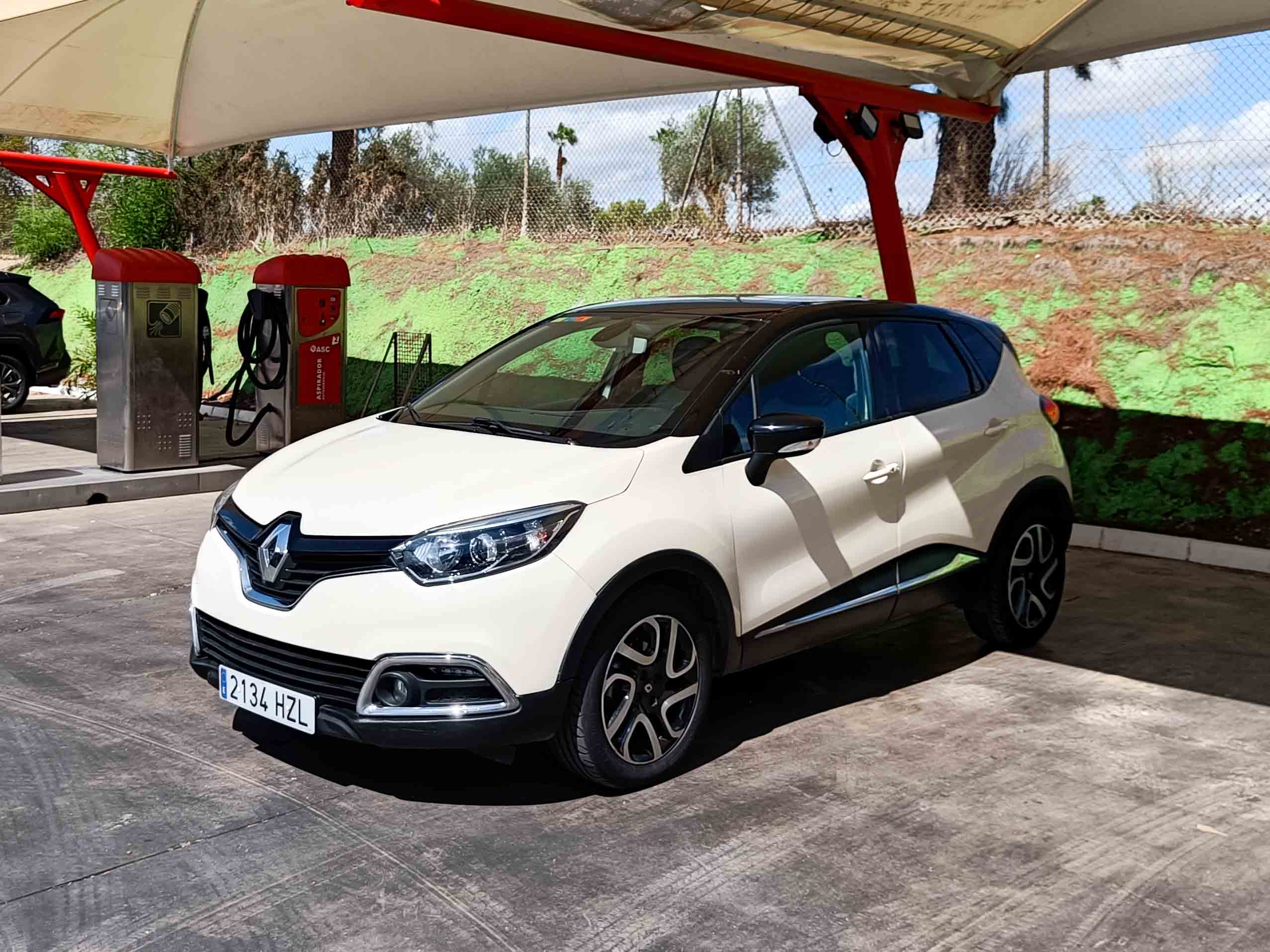 RENAULT CAPTUR 1.5 DCi ENERGY ECO2 ZEN 90 _ 90cv _ 2014 _ 155.000 kms