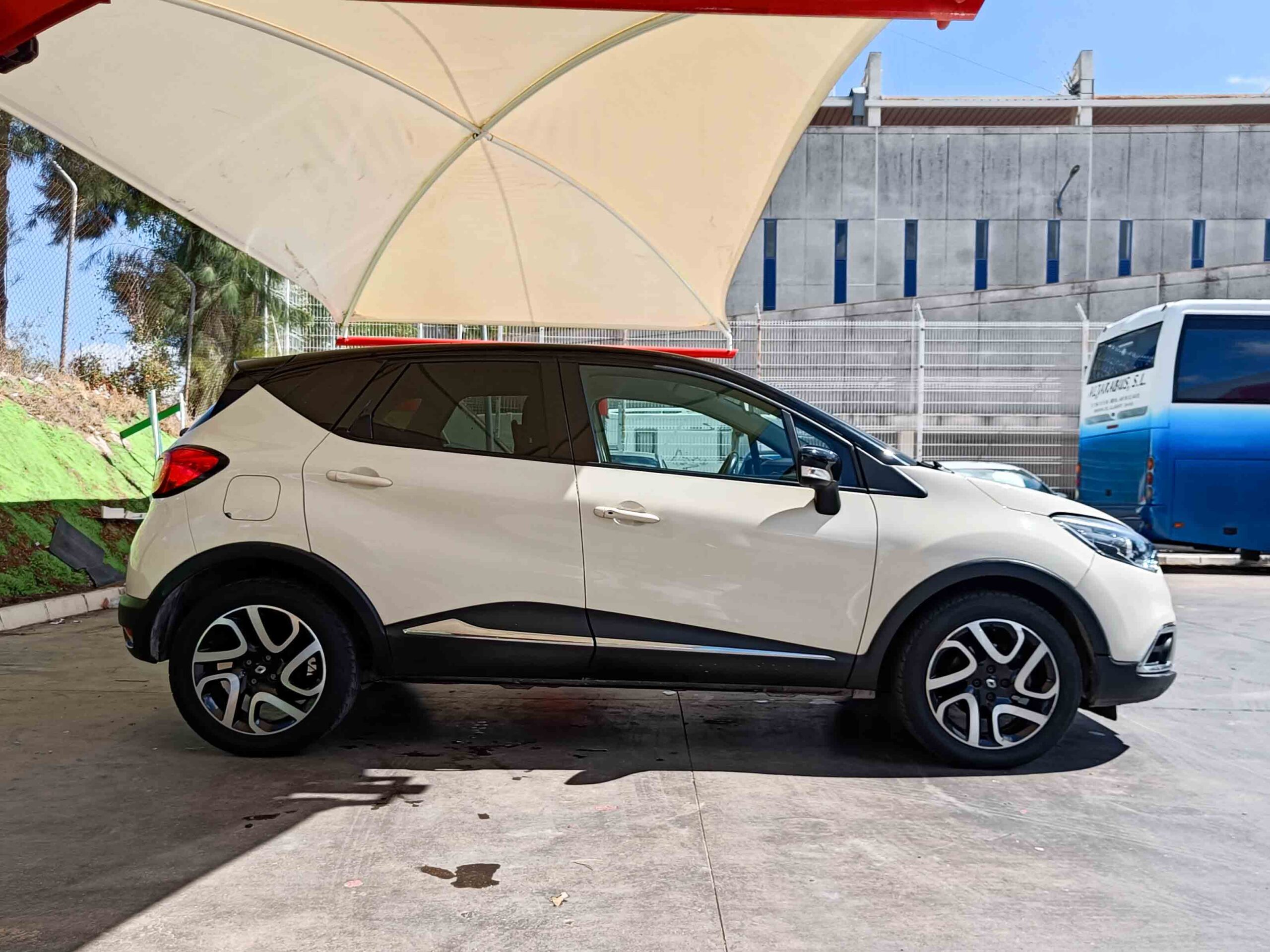 RENAULT CAPTUR 1.5 DCi ENERGY ECO2 ZEN 90 _ 90cv _ 2014 _ 155.000 kms
