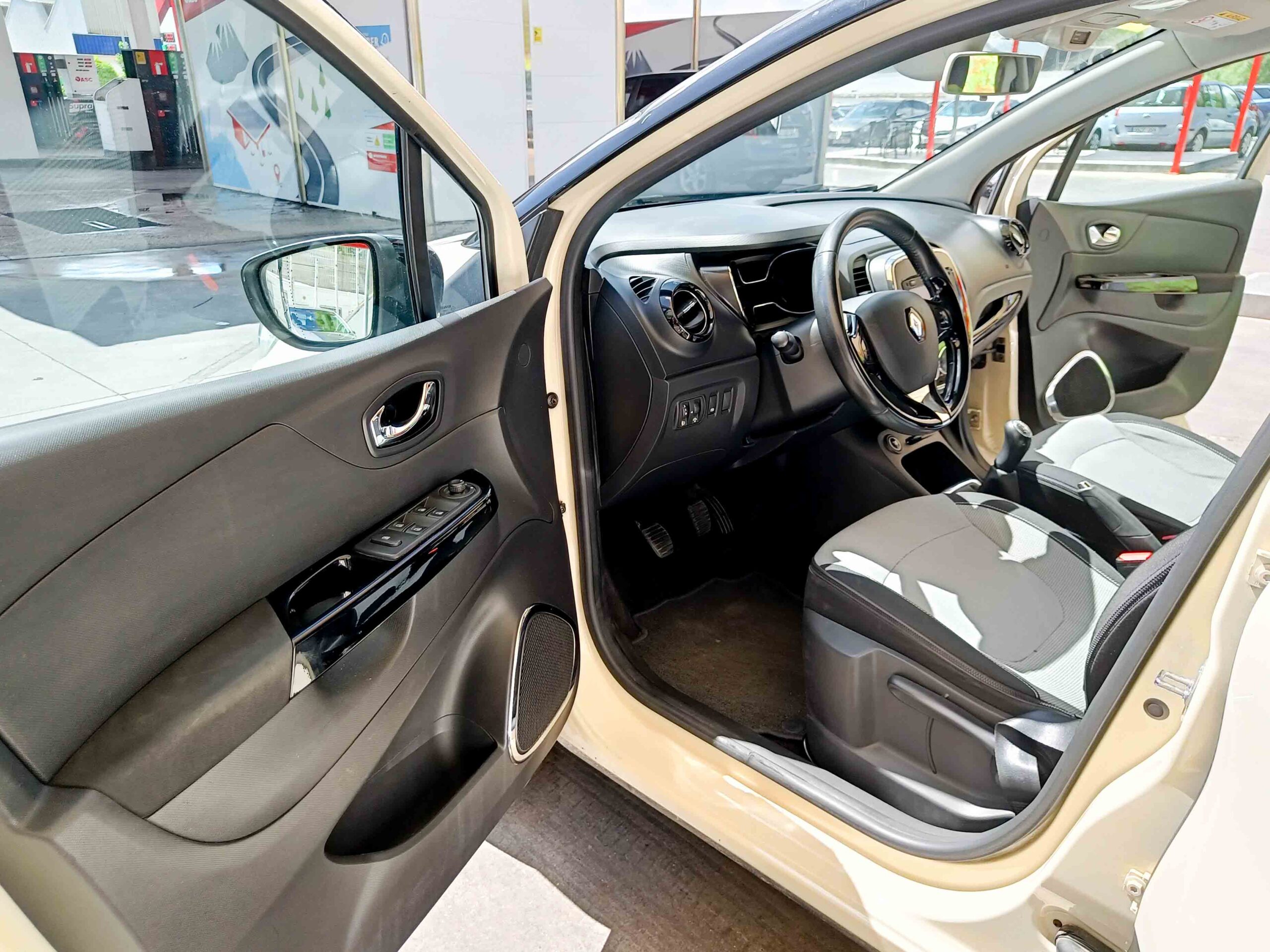 RENAULT CAPTUR 1.5 DCi ENERGY ECO2 ZEN 90 _ 90cv _ 2014 _ 155.000 kms