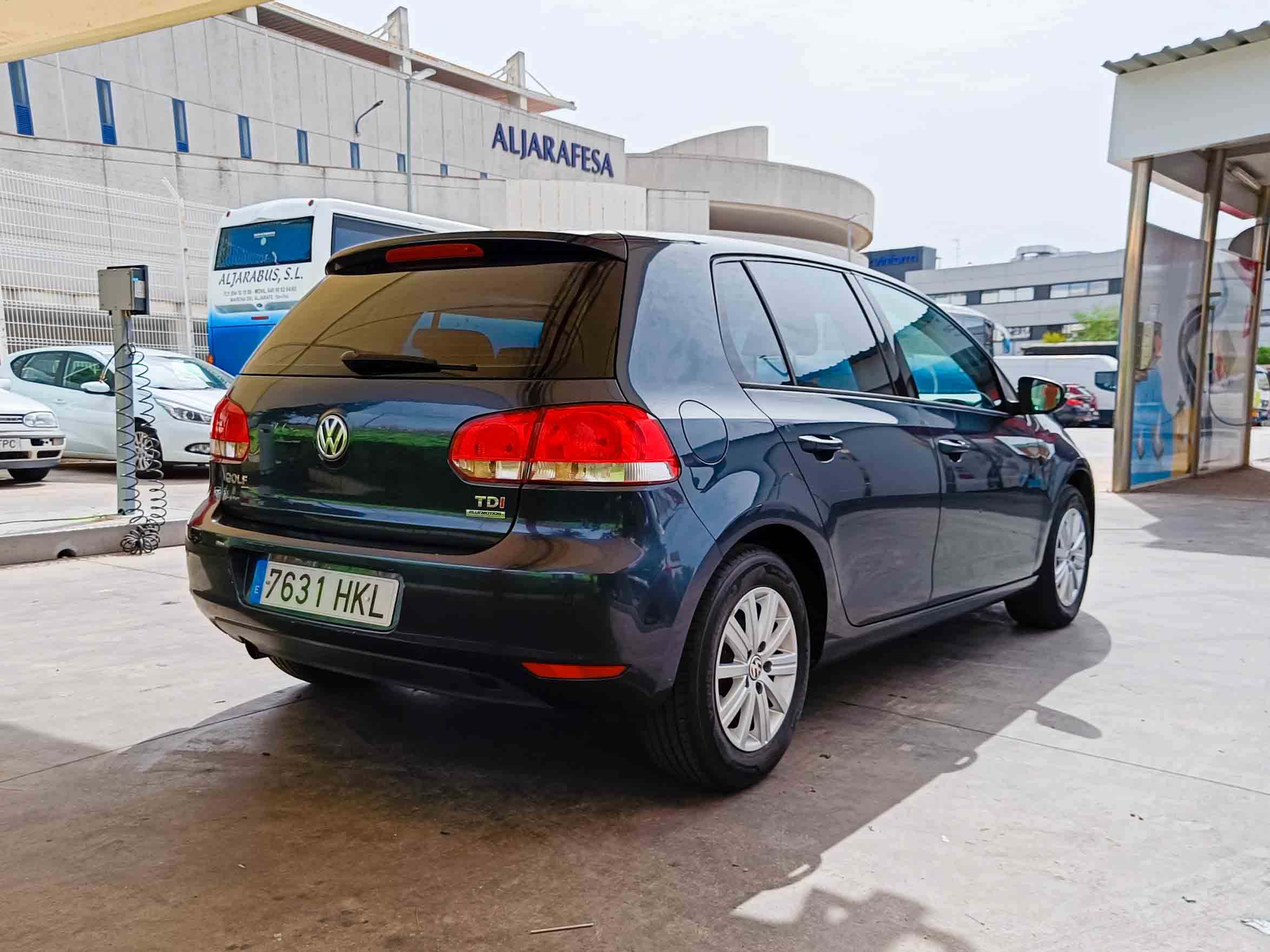VOLKSWAGEN GOLF VI 1.6 TDi CR BLUEMOTION LAST ED. _ 105cv _ 2012 _ 135.000 kms _ Diesel