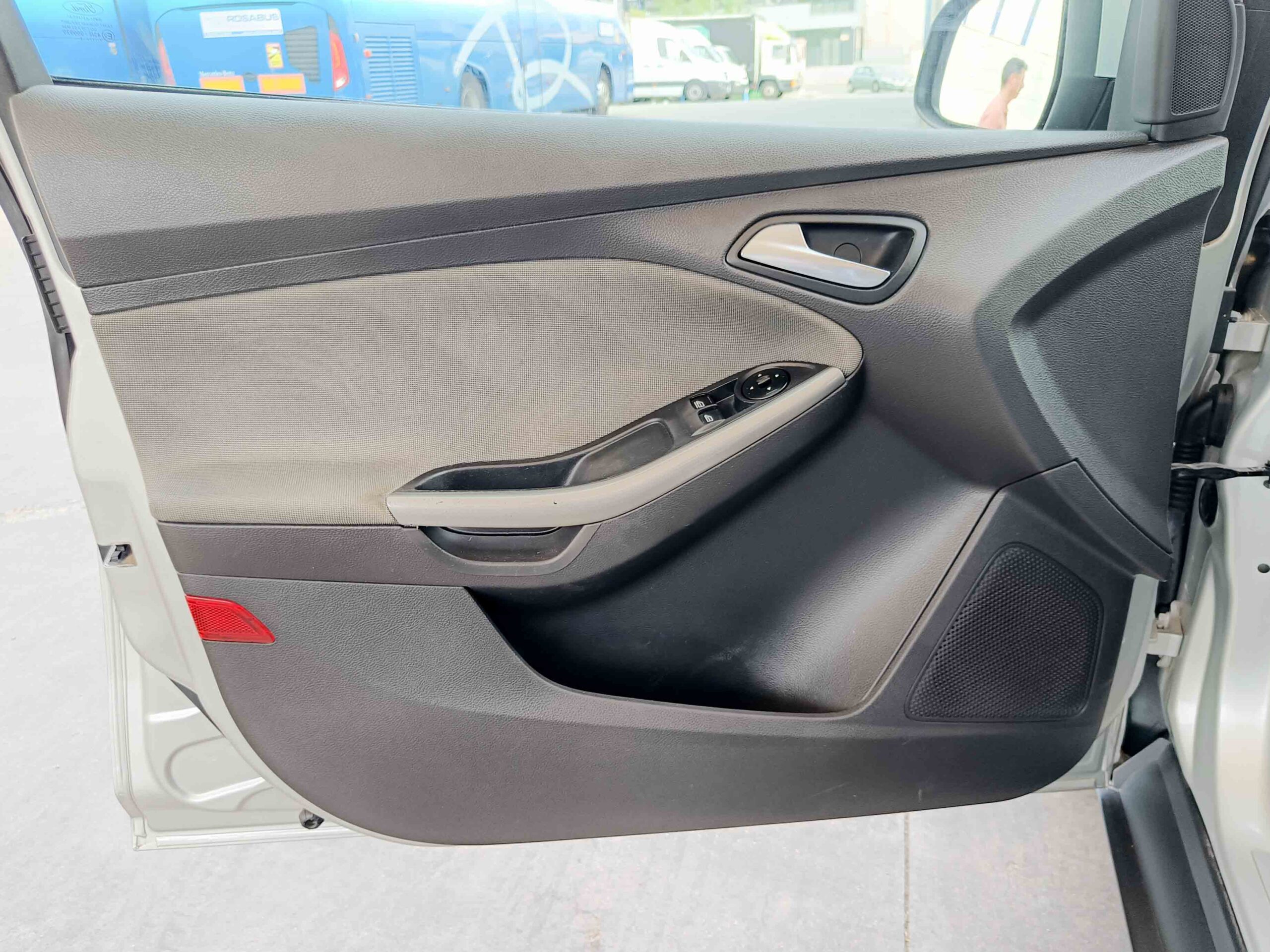 FORD FOCUS 1.6 TDCi TREND _ 115cv _ 2011 _ 139.000 kms _ PRECIO AL CONTADO 7.500€ _ PRECIO FINANCIADO 7.500€