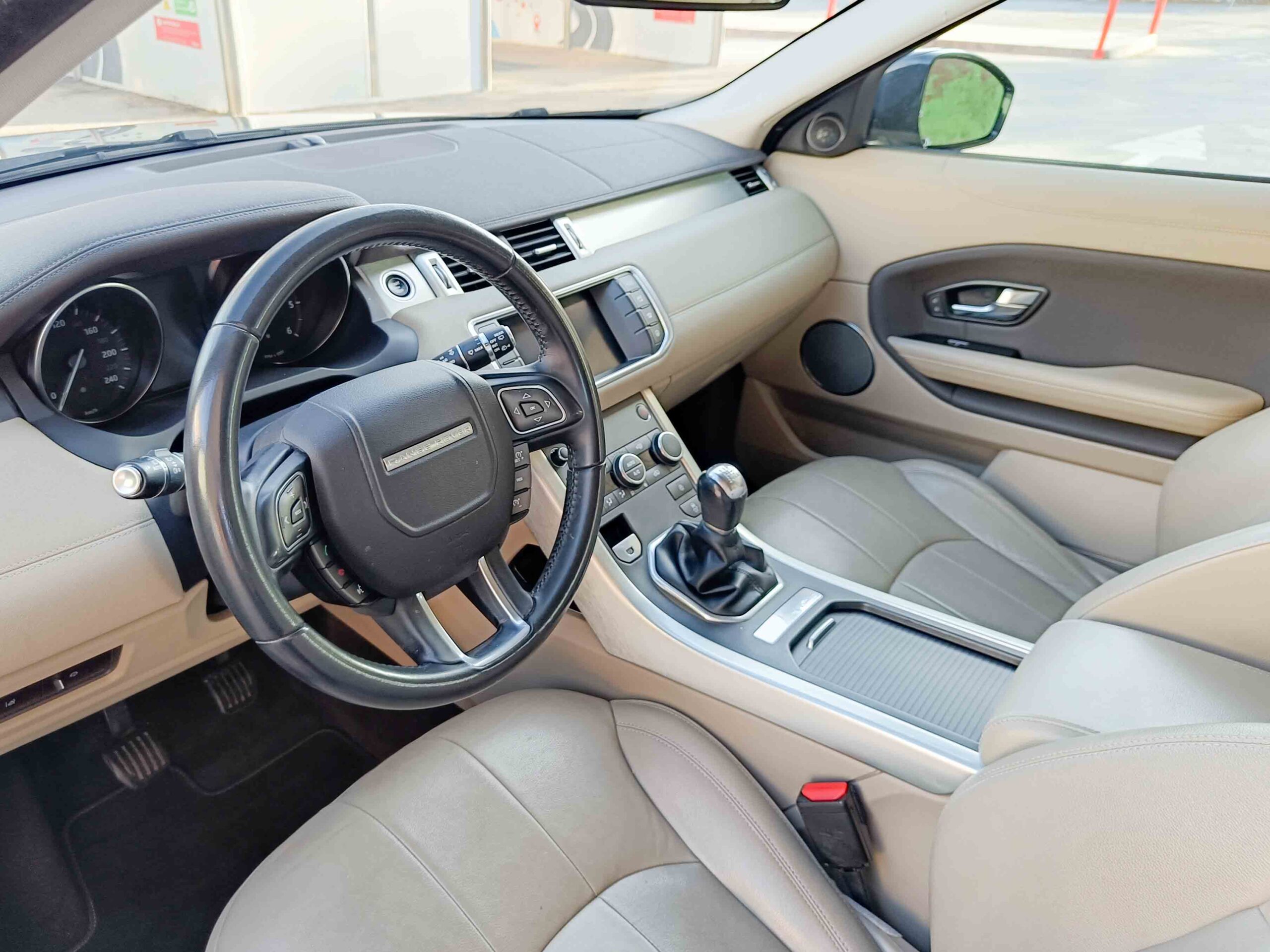 LAND-ROVER Range Rover Evoque 2.0 eD4 2WD DYNAMIC _ 150 cv _ 2019 _ 85.000 kms _ Diesel