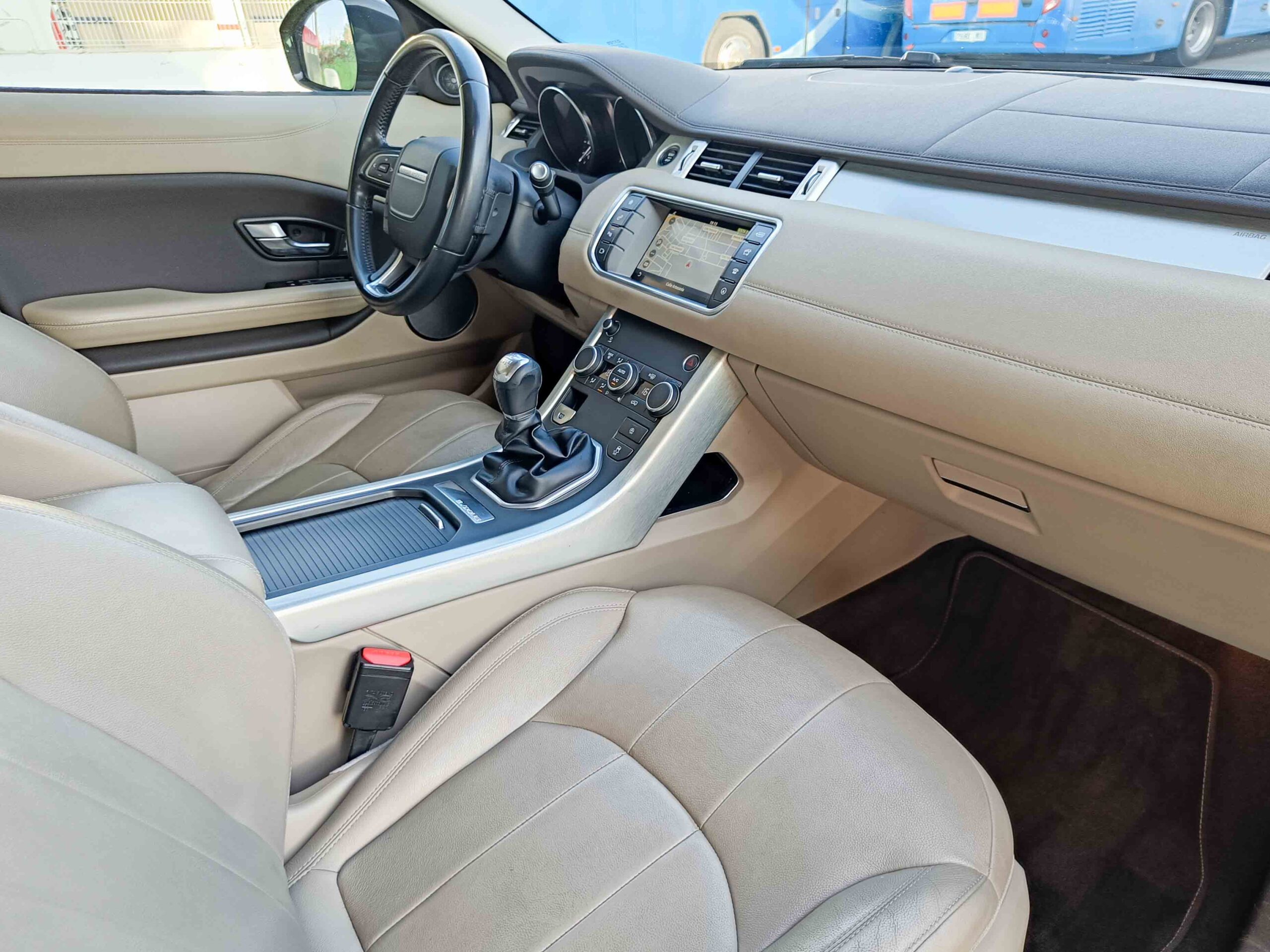 LAND-ROVER Range Rover Evoque 2.0 eD4 2WD DYNAMIC _ 150 cv _ 2019 _ 85.000 kms _ Diesel