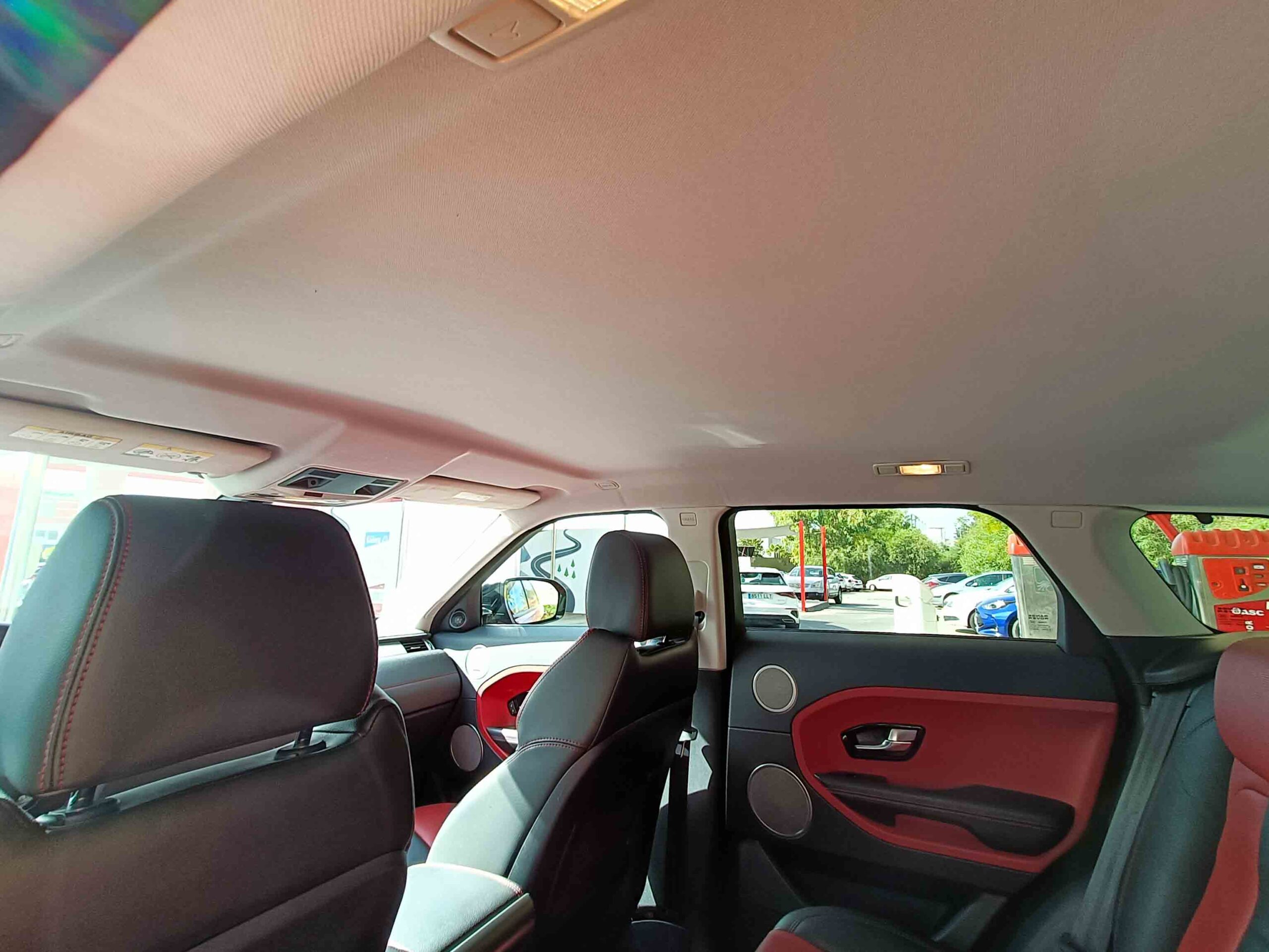 LAND-ROVER Range Rover Evoque I 2.2 TD4 PDF 4WD BVA6 AUT. _ 150 cv _ 2012 _ 23.000 kms _ PRECIO AL CONTADO: 23.990€ _ PRECIO FINANCIADO: 22.490