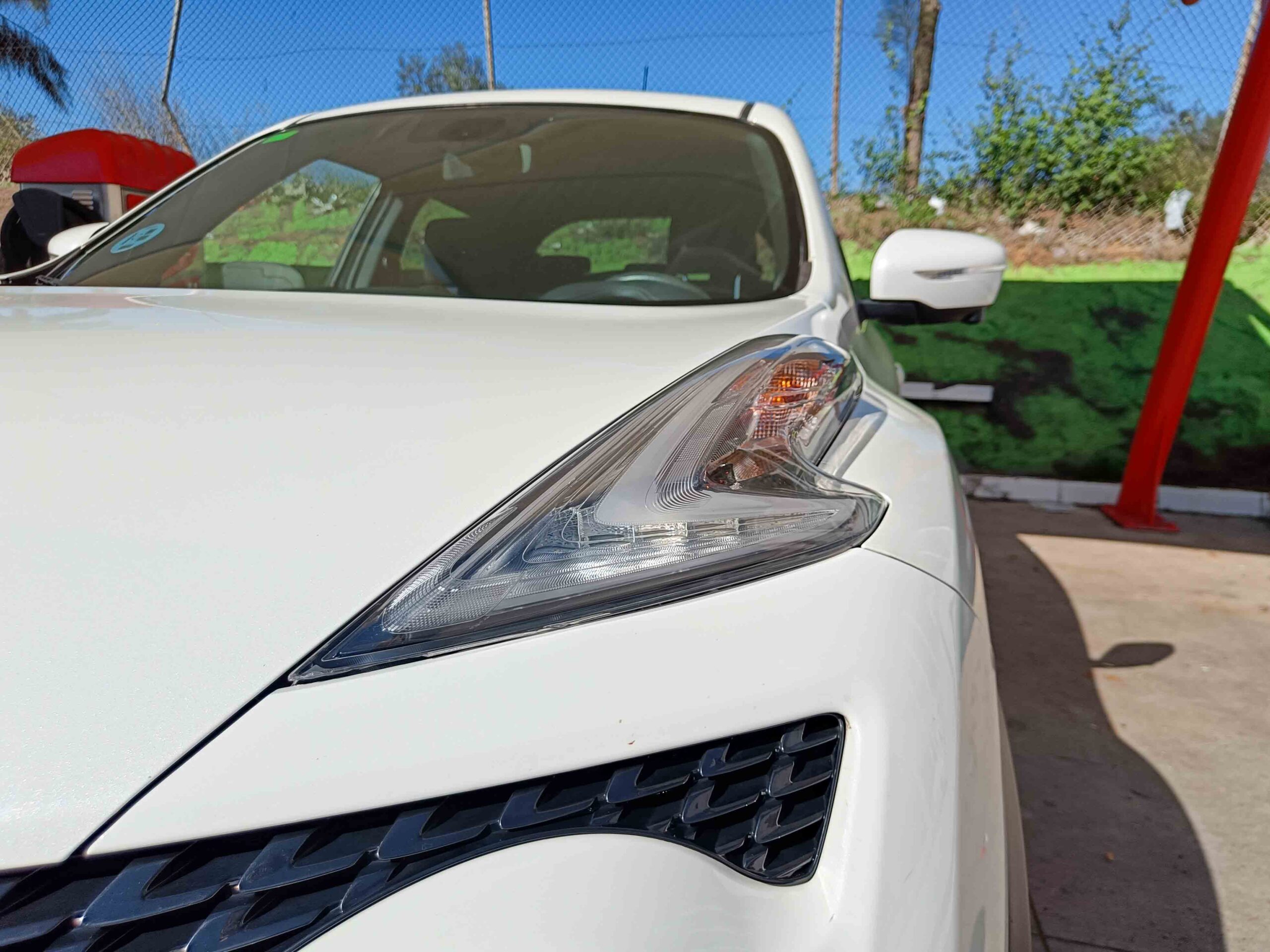 NISSAN JUKE 1.6 TEKNA S 4X2 XTRONIC _ 117cv _ 2015 _ 165.000 kms _ Gasolina _ AUTOMATICO _ Desde 167€/mes _ Hasta 400€ de descuento