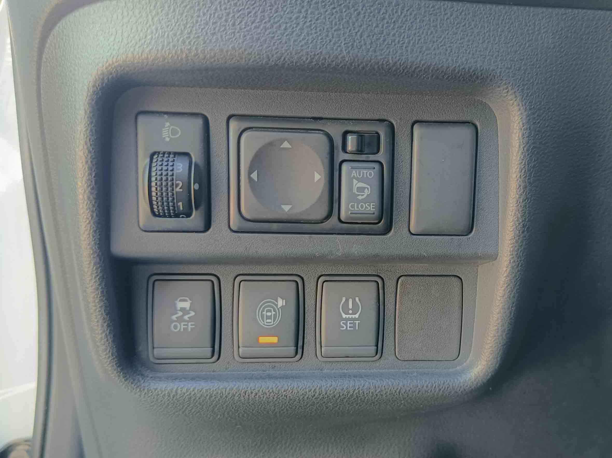 NISSAN JUKE 1.6 TEKNA S 4X2 XTRONIC _ 117cv _ 2015 _ 165.000 kms _ Gasolina _ AUTOMATICO _ Desde 167€/mes _ Hasta 400€ de descuento