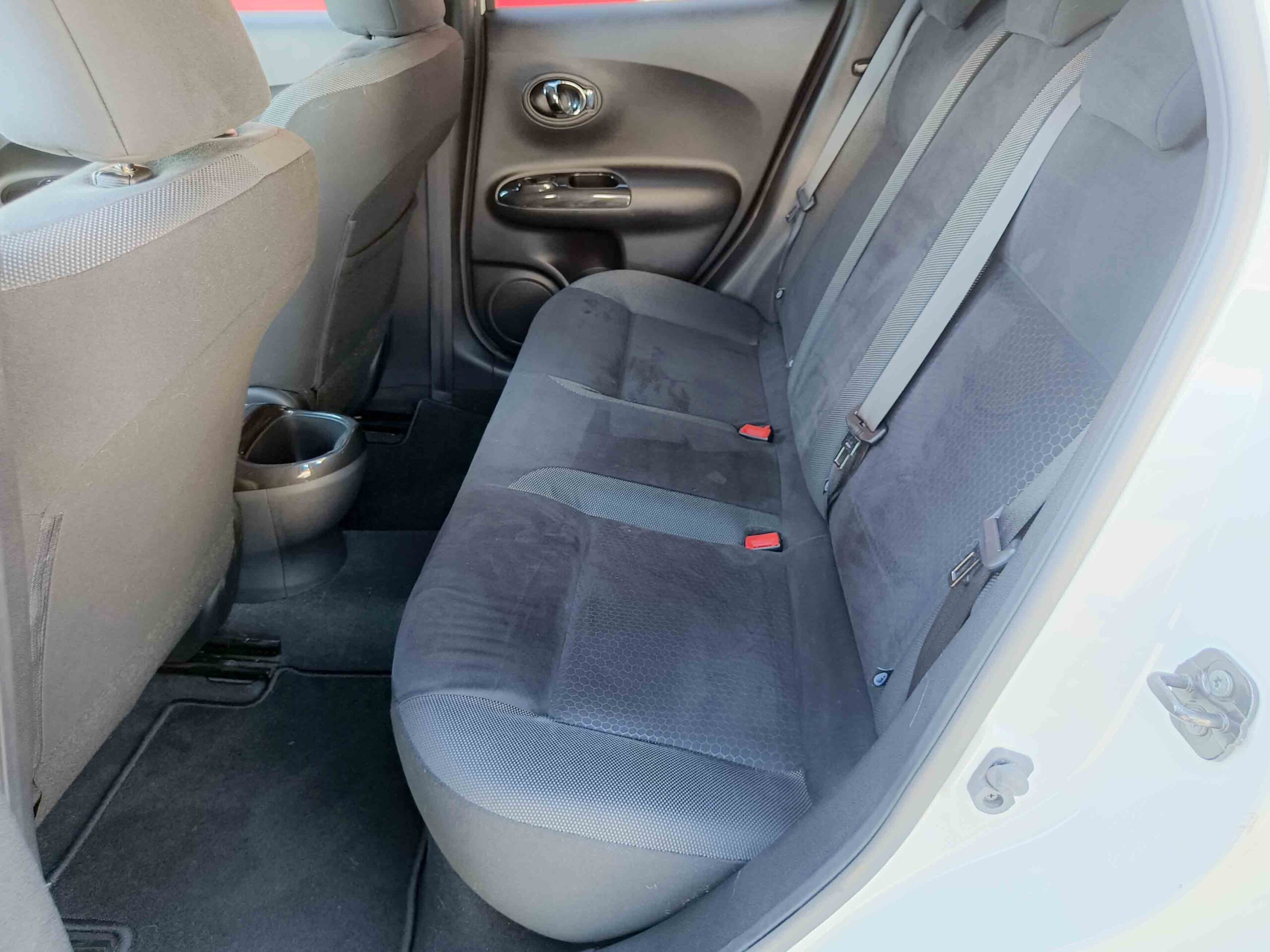 NISSAN JUKE 1.6 TEKNA S 4X2 XTRONIC _ 117cv _ 2015 _ 165.000 kms _ Gasolina _ AUTOMATICO _ Desde 167€/mes _ Hasta 400€ de descuento