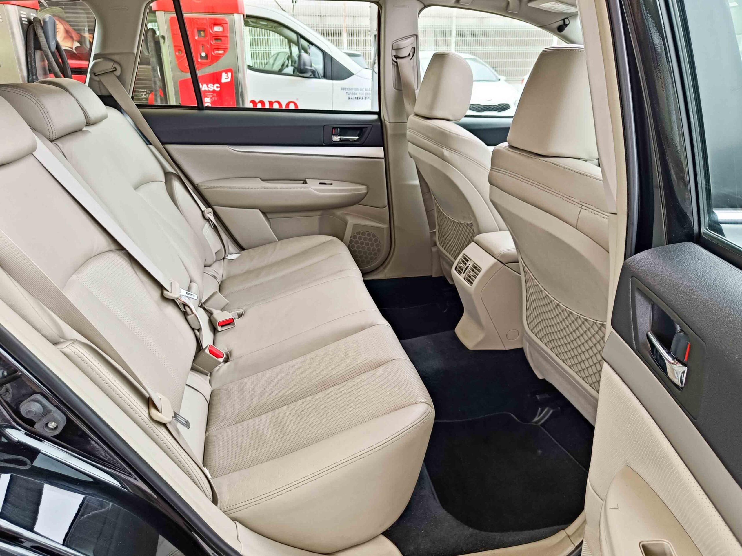 SUBARU OUTBACK 2.5i SPORT CVT LINEARTRONIC _ 167cv _ 2012 _ 96.000 kms _ Gasolina _ 4×4 _ AUT. Hasta 800€ de descuento.