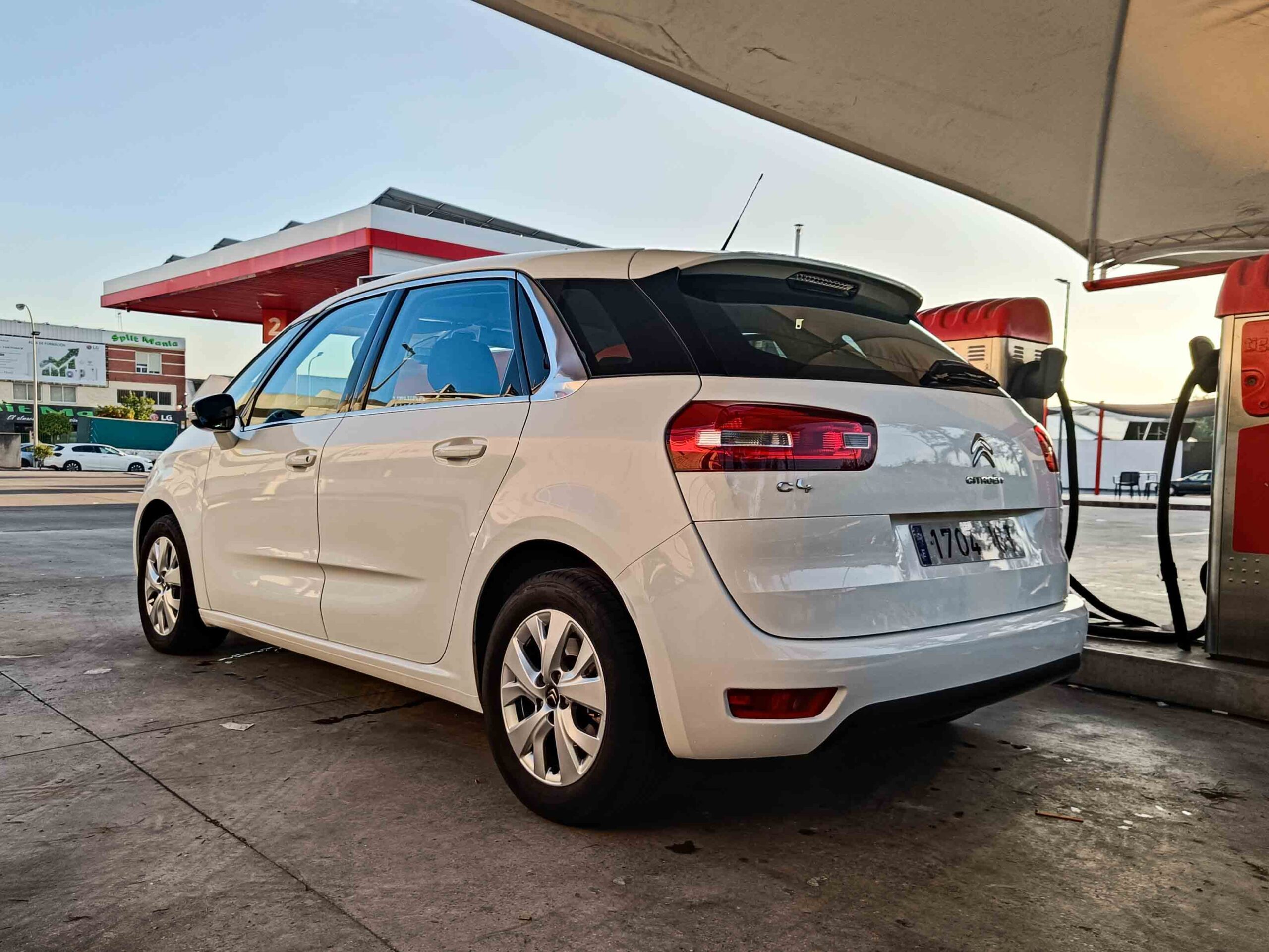 CITROEN C4 PICASSO 1.2 THP SEDUCTION _ 130cv _ 2015 _ 94.000 kms _ Gasolina _ Desde 168€/mes