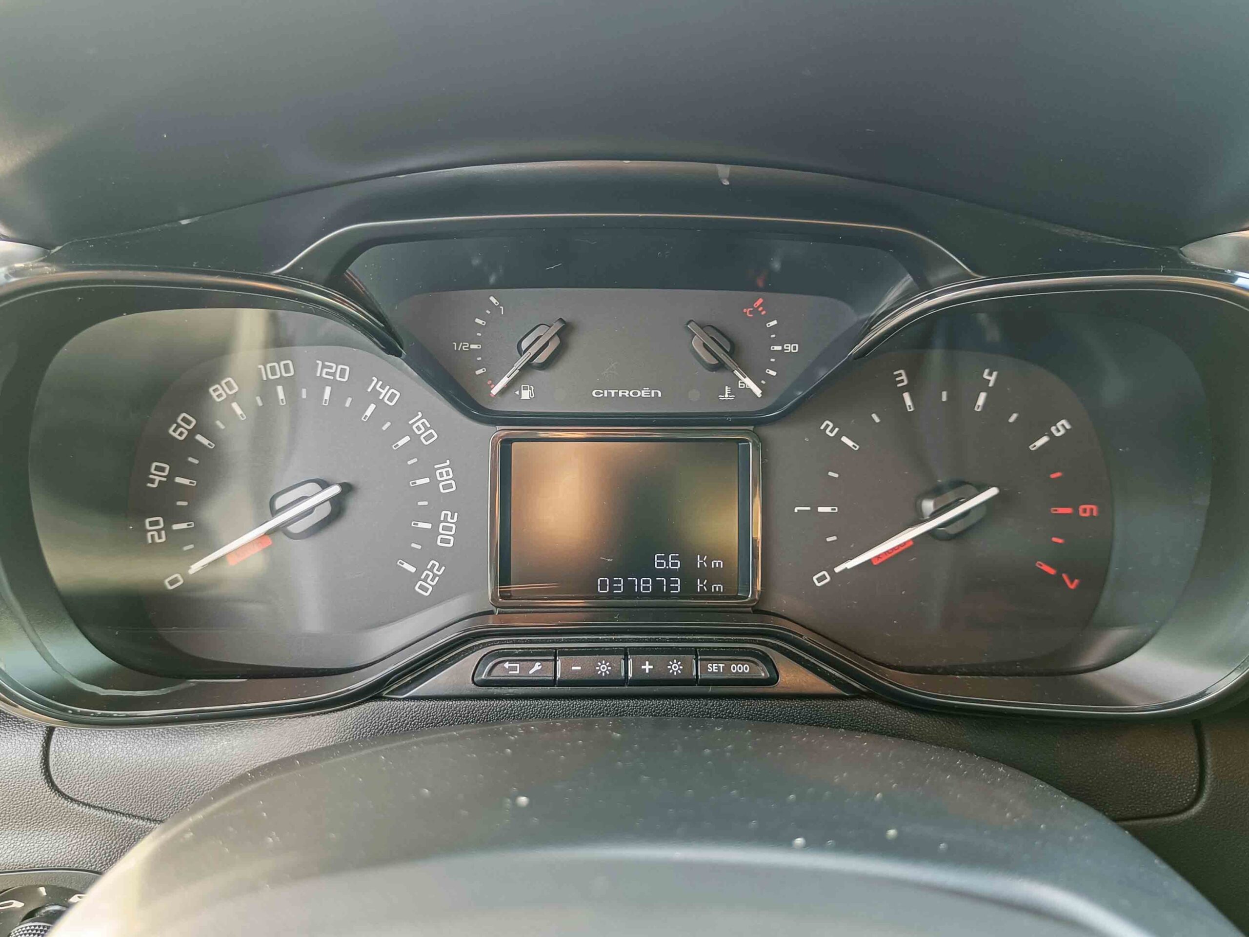 🥇CITROEN C3 1.2 S&S FEEL _ 83cv _ 2020 _ 40.000 kms _ Gasolina _ Desde 151€/mes _ Hasta 800€ de descuento por financiación