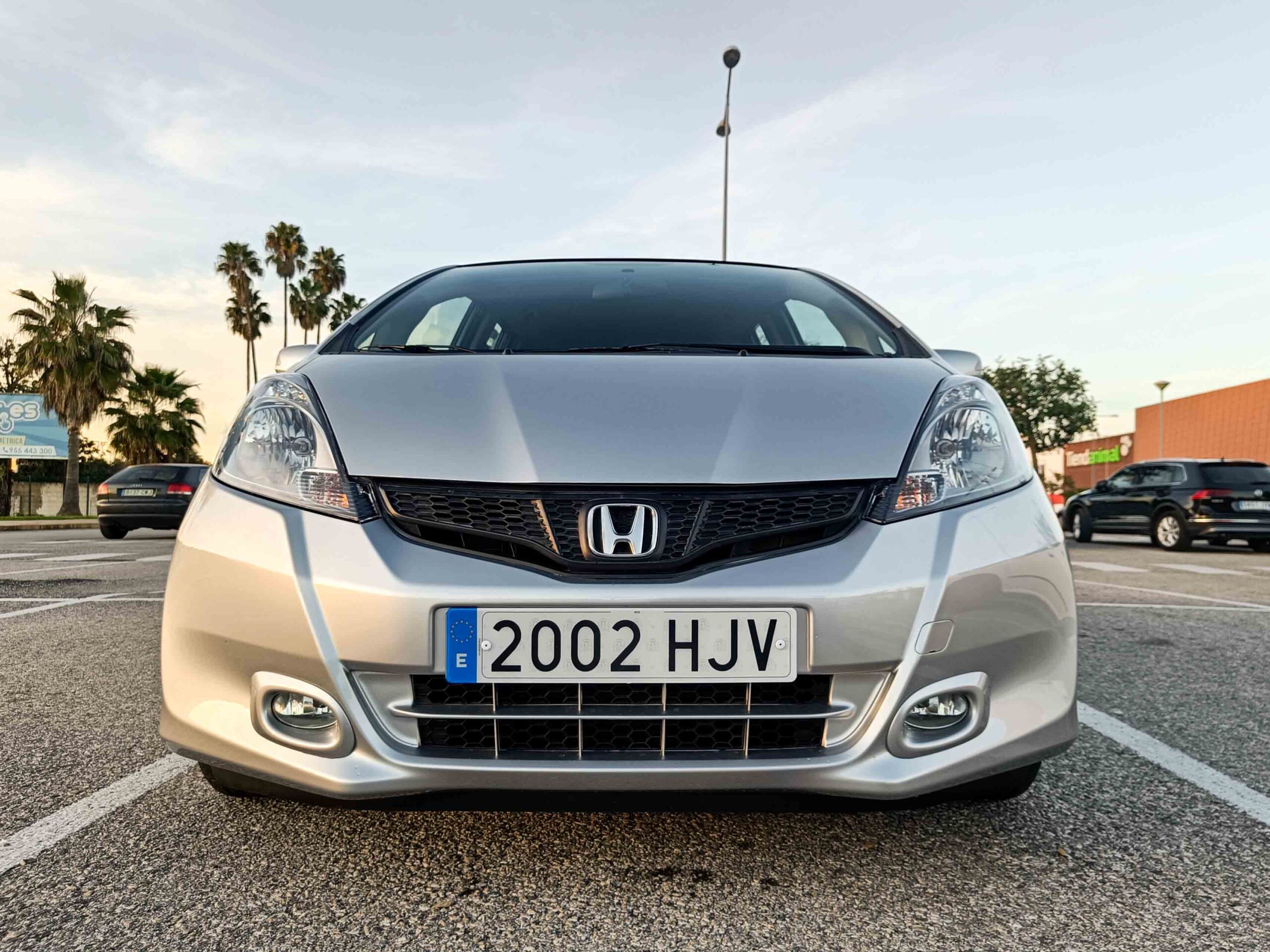 HONDA JAZZ 1.4i VTEC COMFORT CVT _ 99cv _ 2012 _ 79.000 kms _ Gasolina _ AUT. _ Hasta 500€ de descuento por financiación.