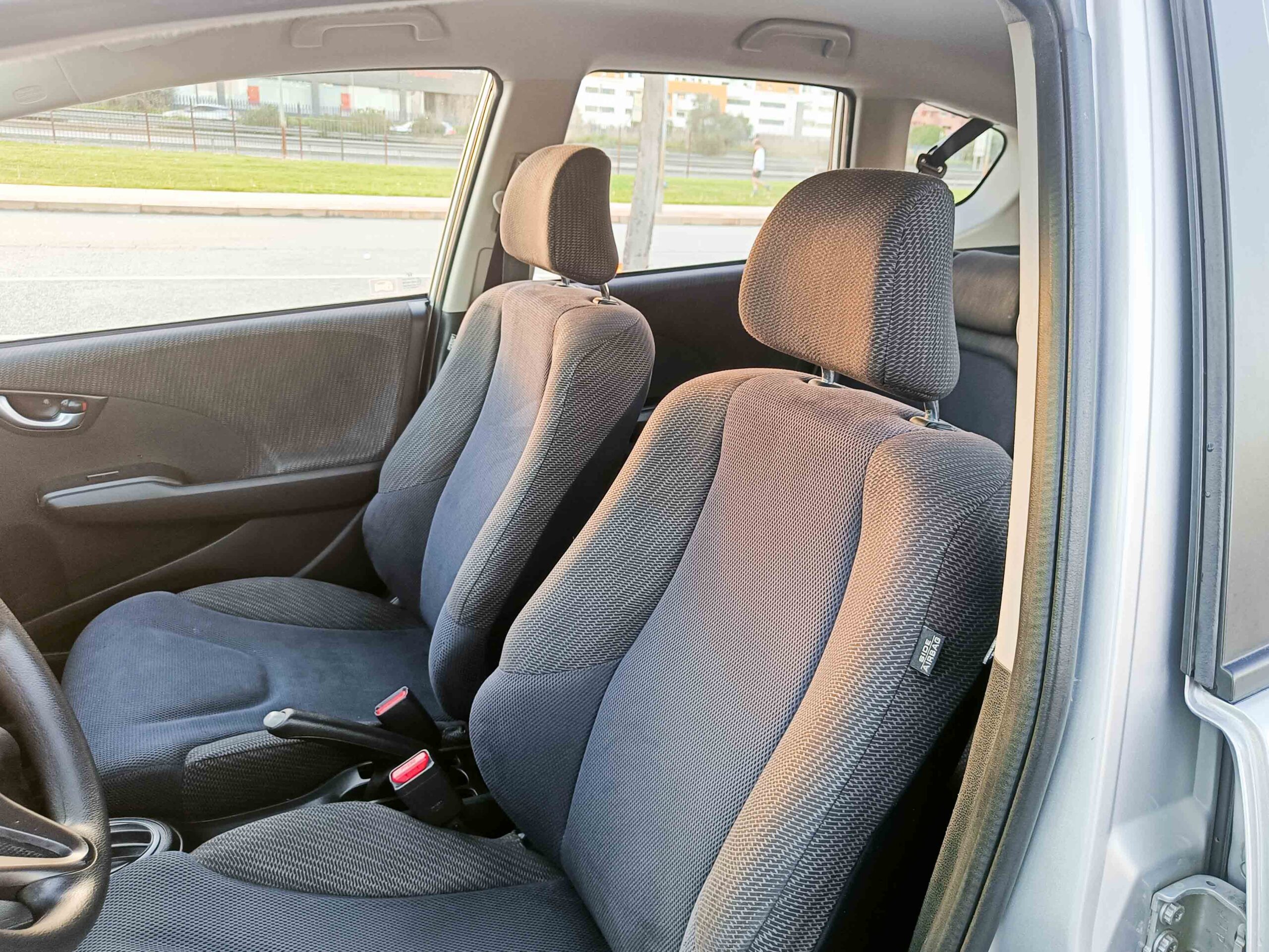 HONDA JAZZ 1.4i VTEC COMFORT CVT _ 99cv _ 2012 _ 79.000 kms _ Gasolina _ AUT. _ Hasta 500€ de descuento por financiación.