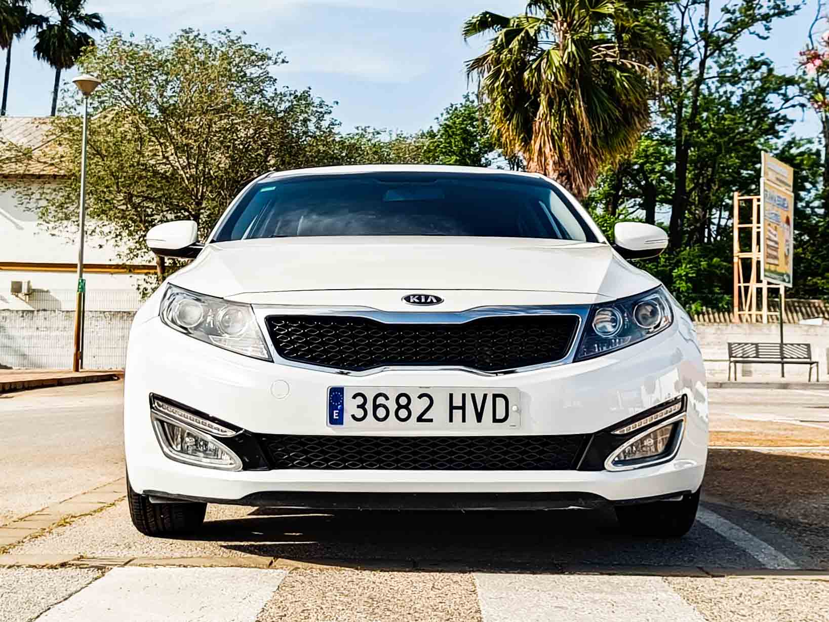KIA OPTIMA 1.7 CRDi DRIVE _ 136 cv _ 2014 _ 147.500 kms _ Diesel _ Hasta 400€ de descuento por financiación