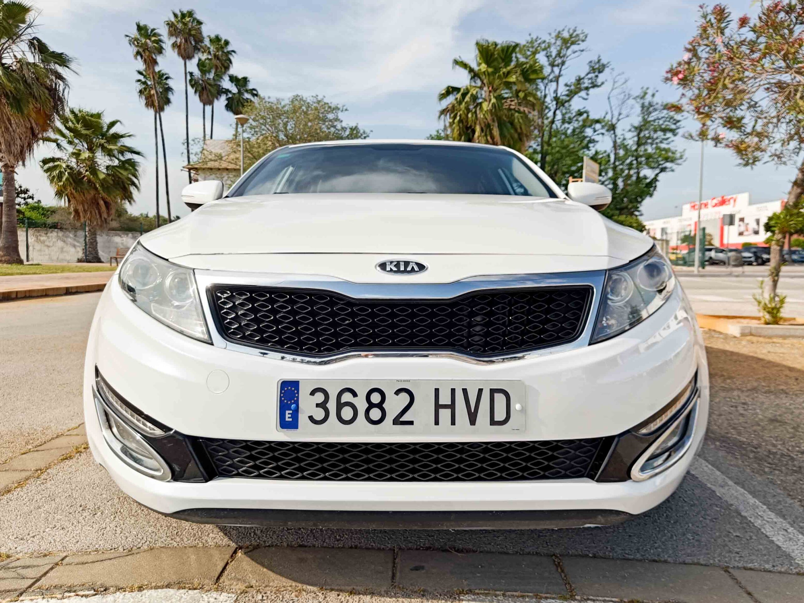 KIA OPTIMA 1.7 CRDi DRIVE _ 136 cv _ 2014 _ 147.500 kms _ Diesel _ Hasta 400€ de descuento por financiación