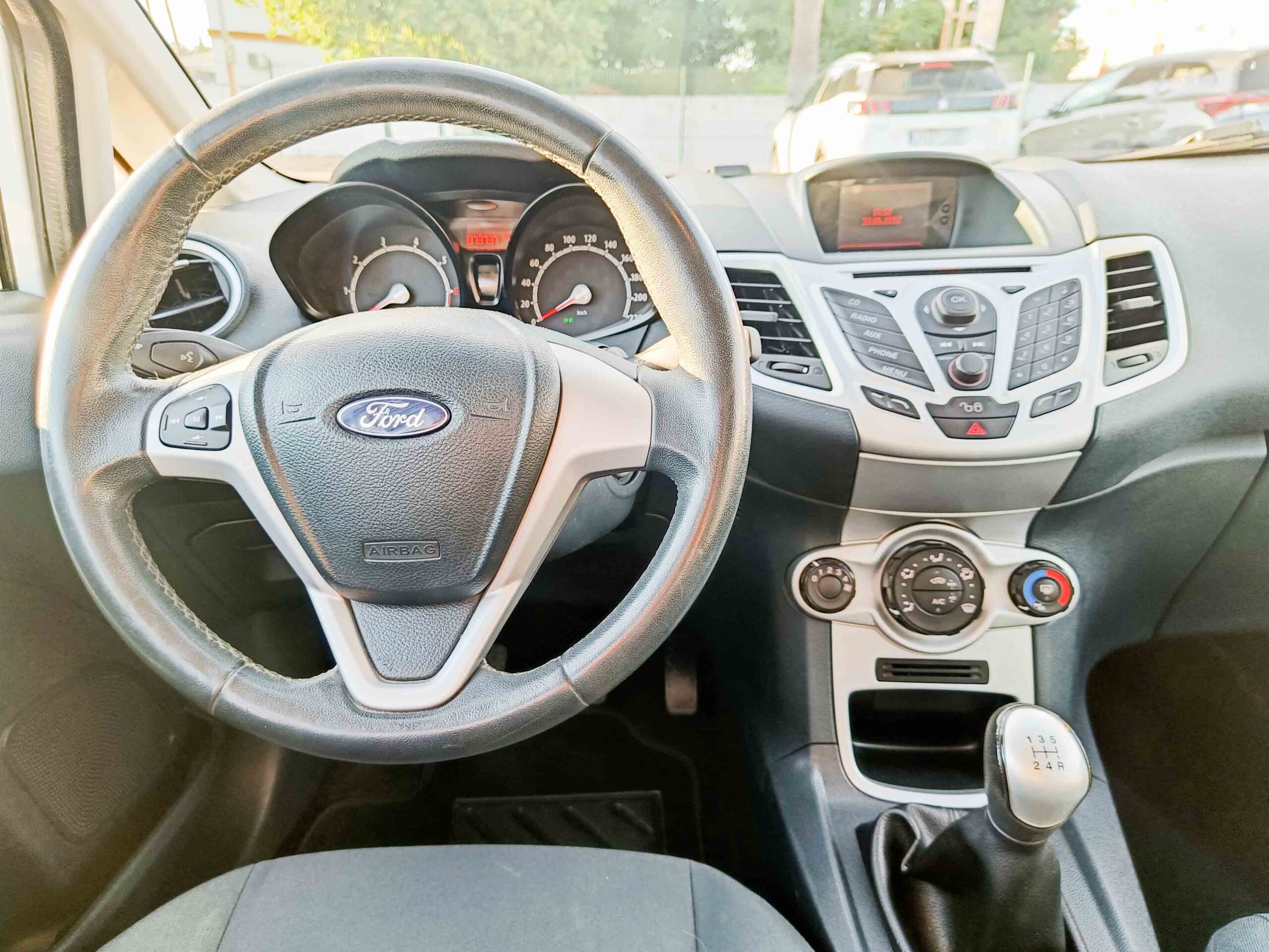 FORD FIESTA 1.25 TREND _ 82cv _ 2012 _ 72.000 kms _ Gasolina