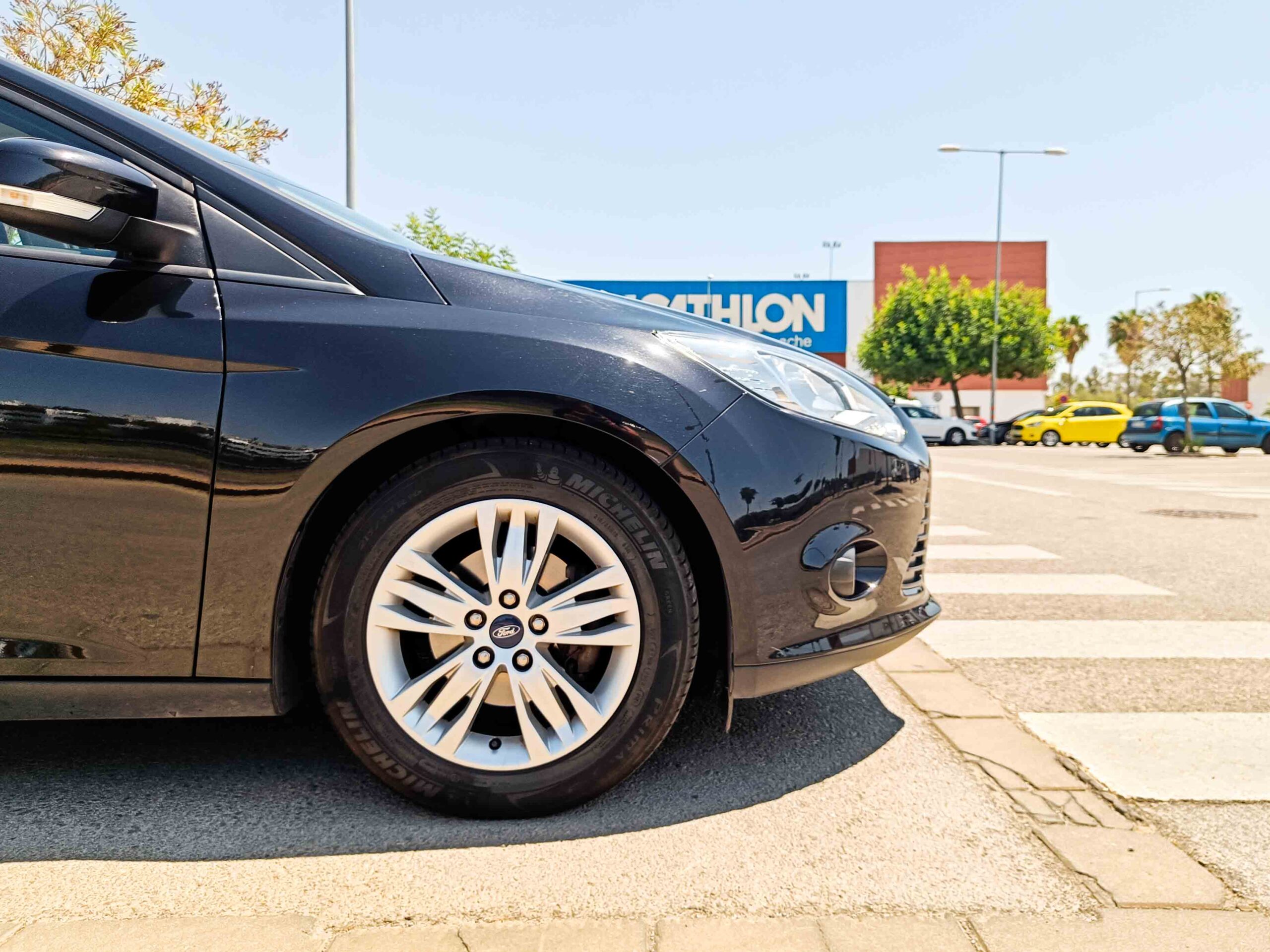 FORD FOCUS 1.6 TI-VCT Trend _ 125cv _ 2014 _ 52.000 kms _ Gasolina _ AUTOMÁTICO _ desde 130 €/mes