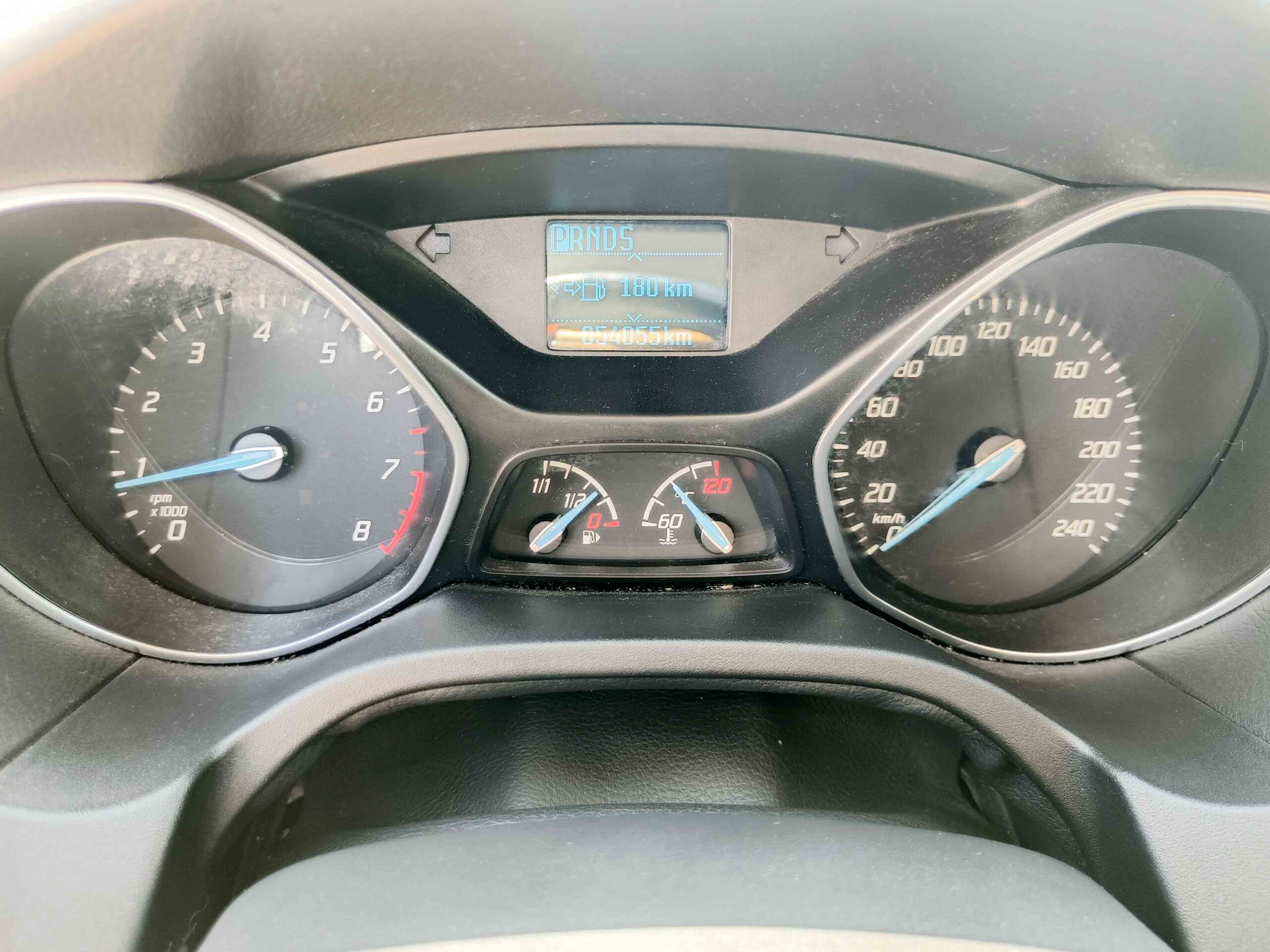 FORD FOCUS 1.6 TI-VCT Trend _ 125cv _ 2014 _ 52.000 kms _ Gasolina _ AUTOMÁTICO _ desde 130 €/mes