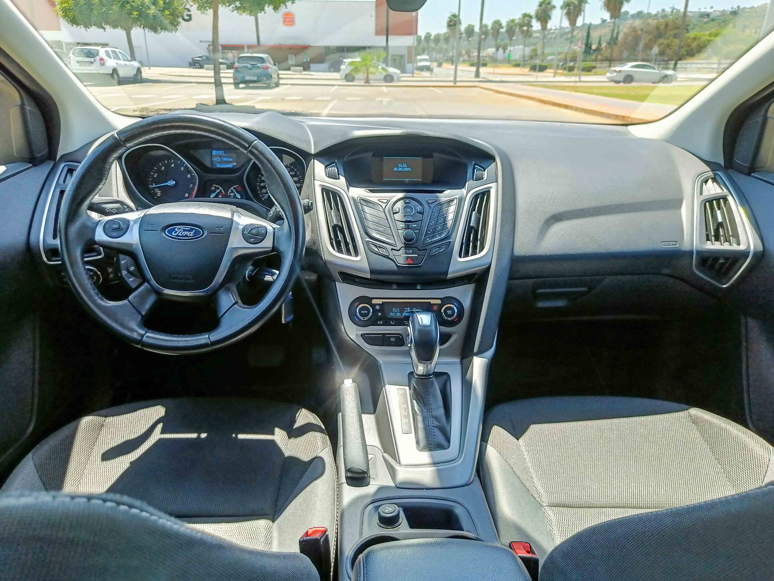 FORD FOCUS 1.6 TI-VCT Trend _ 125cv _ 2014 _ 52.000 kms _ Gasolina _ AUTOMÁTICO _ desde 130 €/mes